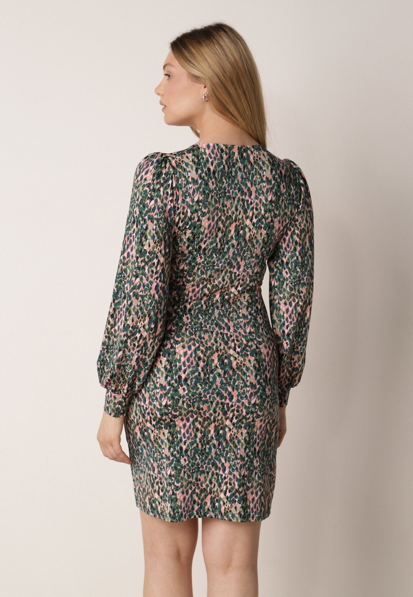 by swan Rochie Verde Mini cu nasturi și Mâneci lungi cu manșete Cynandia