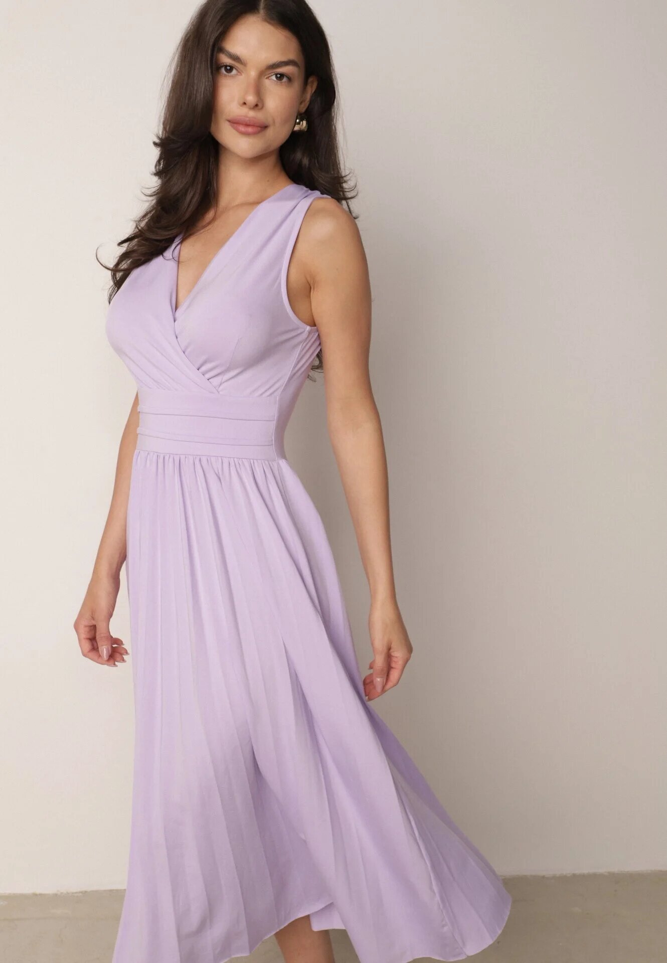 by swan Rochie Violet Midi Fără Mâneci Cu Tiv Plisat Dreana