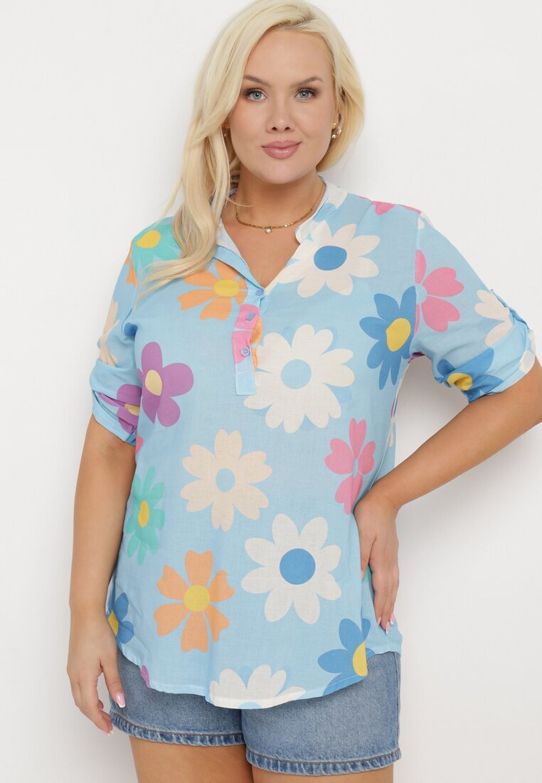 Cămașă din vâscoză albastru deschis cu nasturi cu mânecă 3/4 și model floral Xebbia