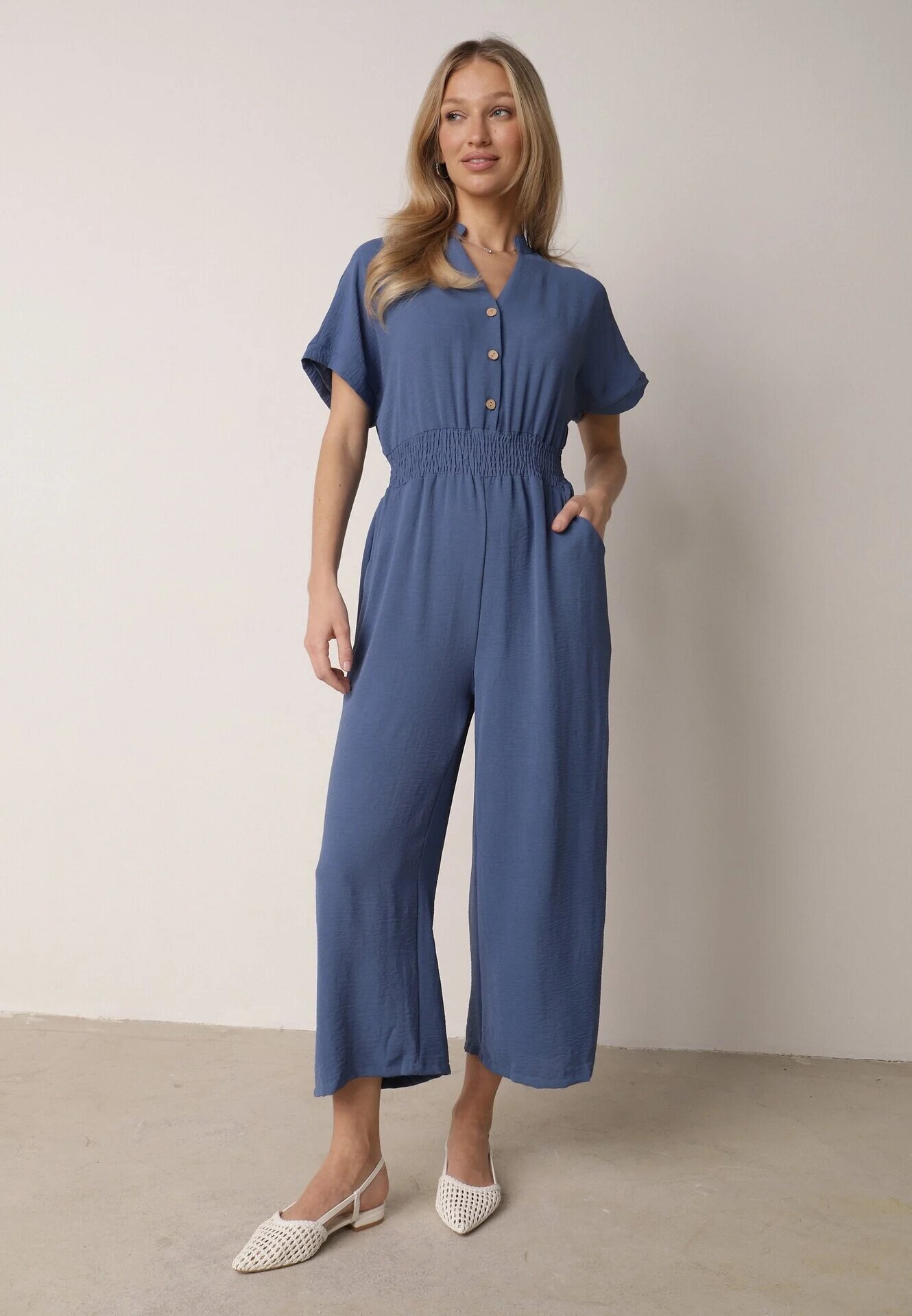 cflo Salopetă din viscoză bleumarin cu croială cambrată și picioare largi Delsea