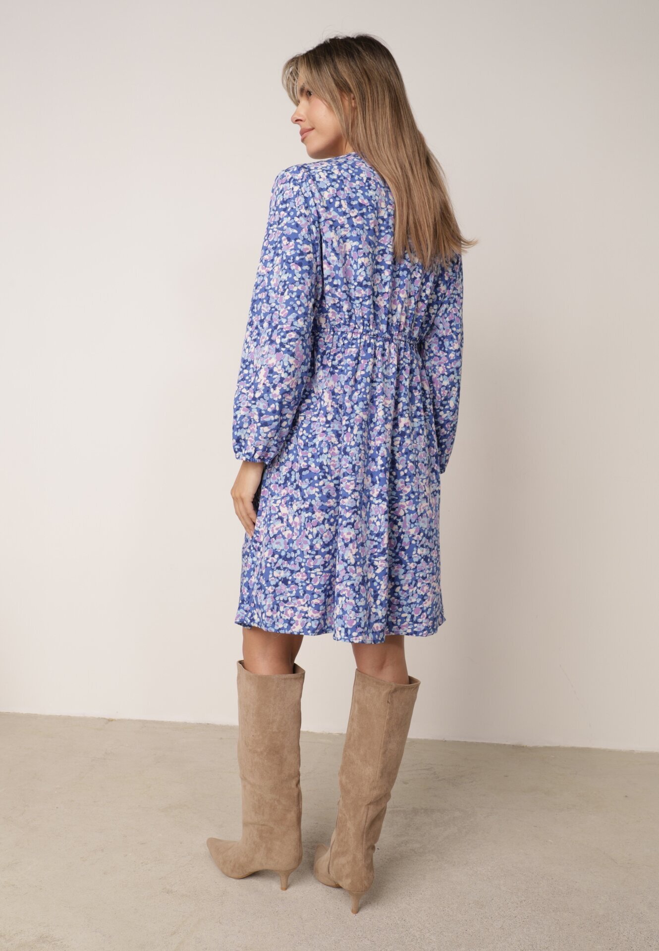 christy Rochie bleumarin petrecută midi florală cu talie elastică și decolteu adânc Donata