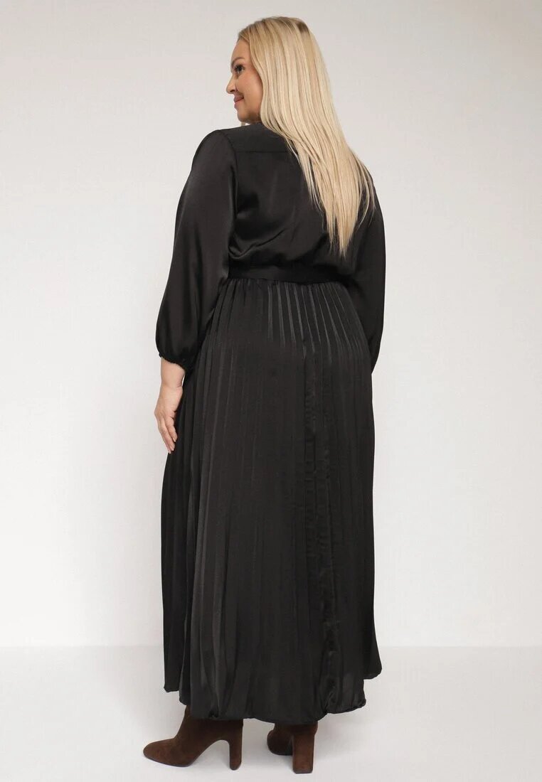 christy Rochie Maxi Neagră cu elastic în talie și decolteu petrecut Bertram