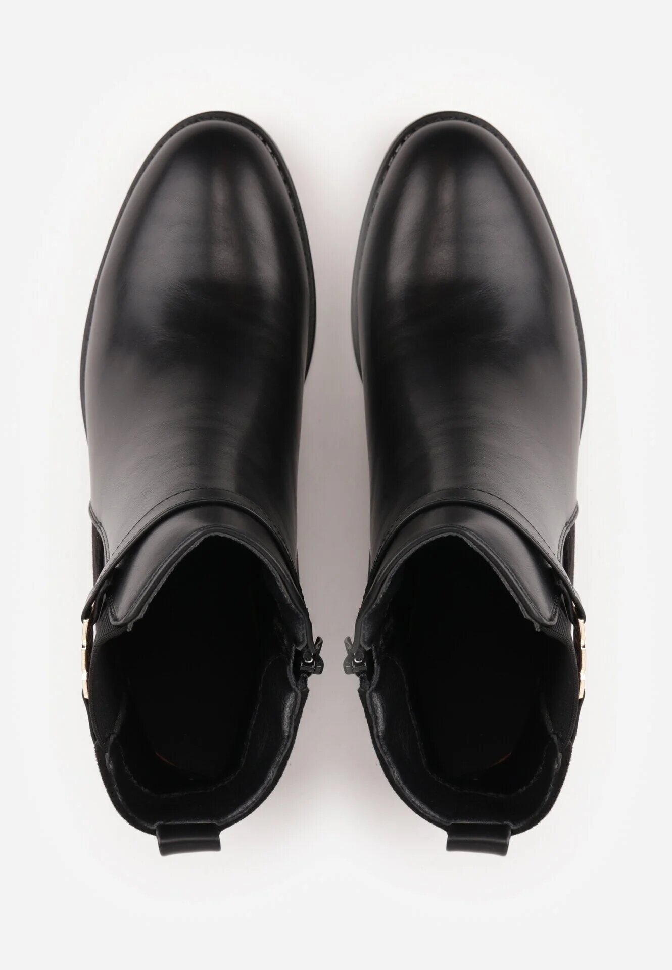 c'm paris Botine elegante în stil Chelsea cu toc plat și aplicație metalică Calenya Negre