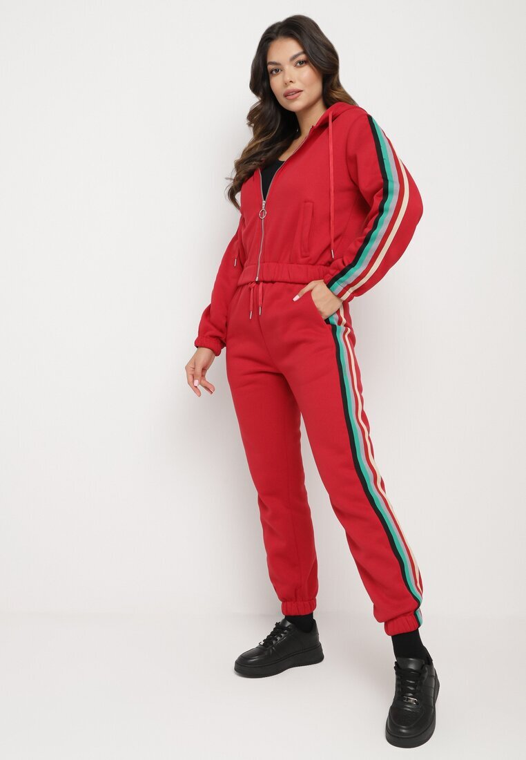  Compleu Trening Roșu Decorat cu Lampas Colorat Pantaloni și Bluză cu Glugă Neviantha