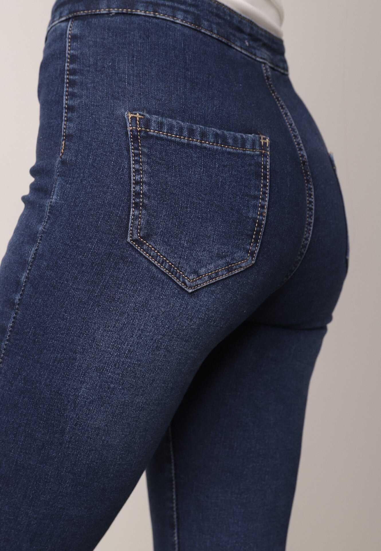 daysie Blugi Bleumarin Skinny cu Tivuri Franjurate Velesta