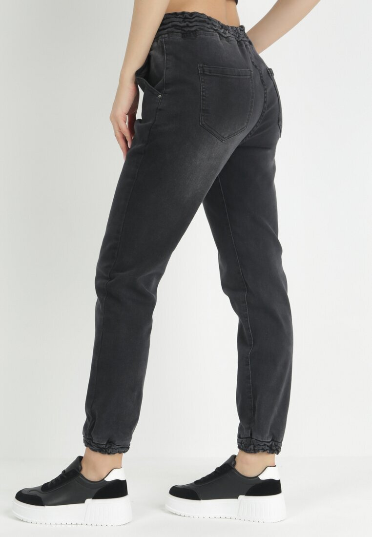 daysie Blugi Negri Joggeri Keilah