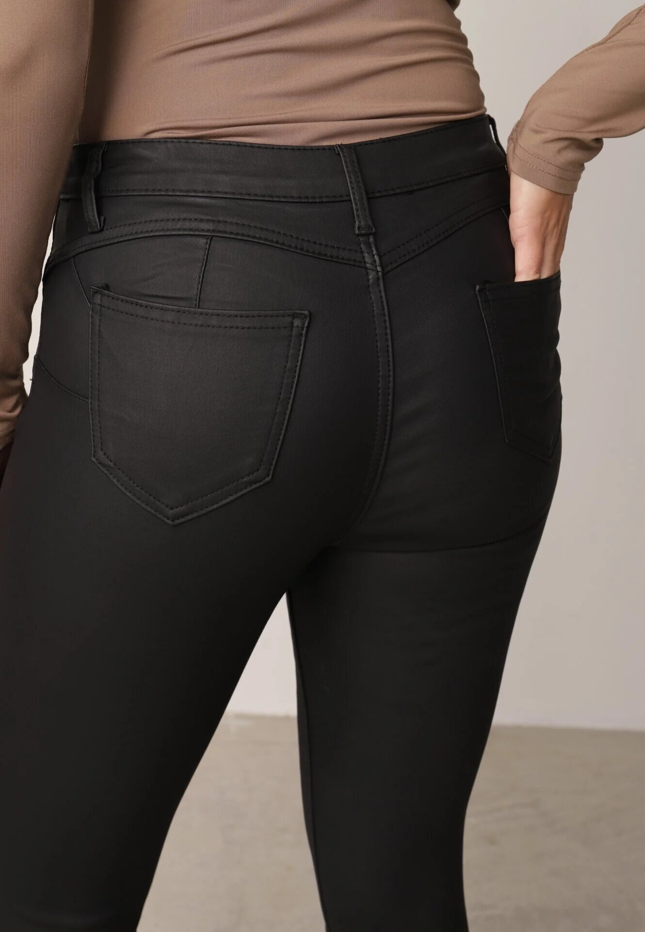 daysie Blugi Slim fit din material cerat Sarellia Negri