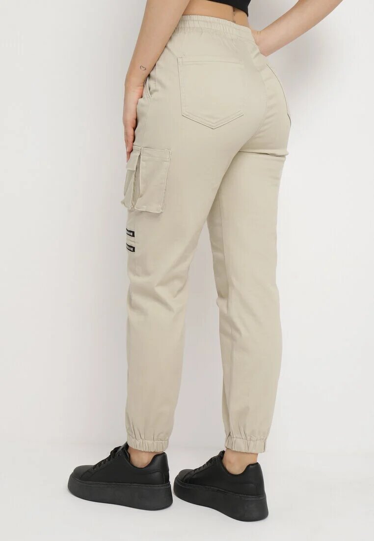 daysie Pantaloni Bej deschis Din bumbac Stil jogger Cu buzunare largi Atilin