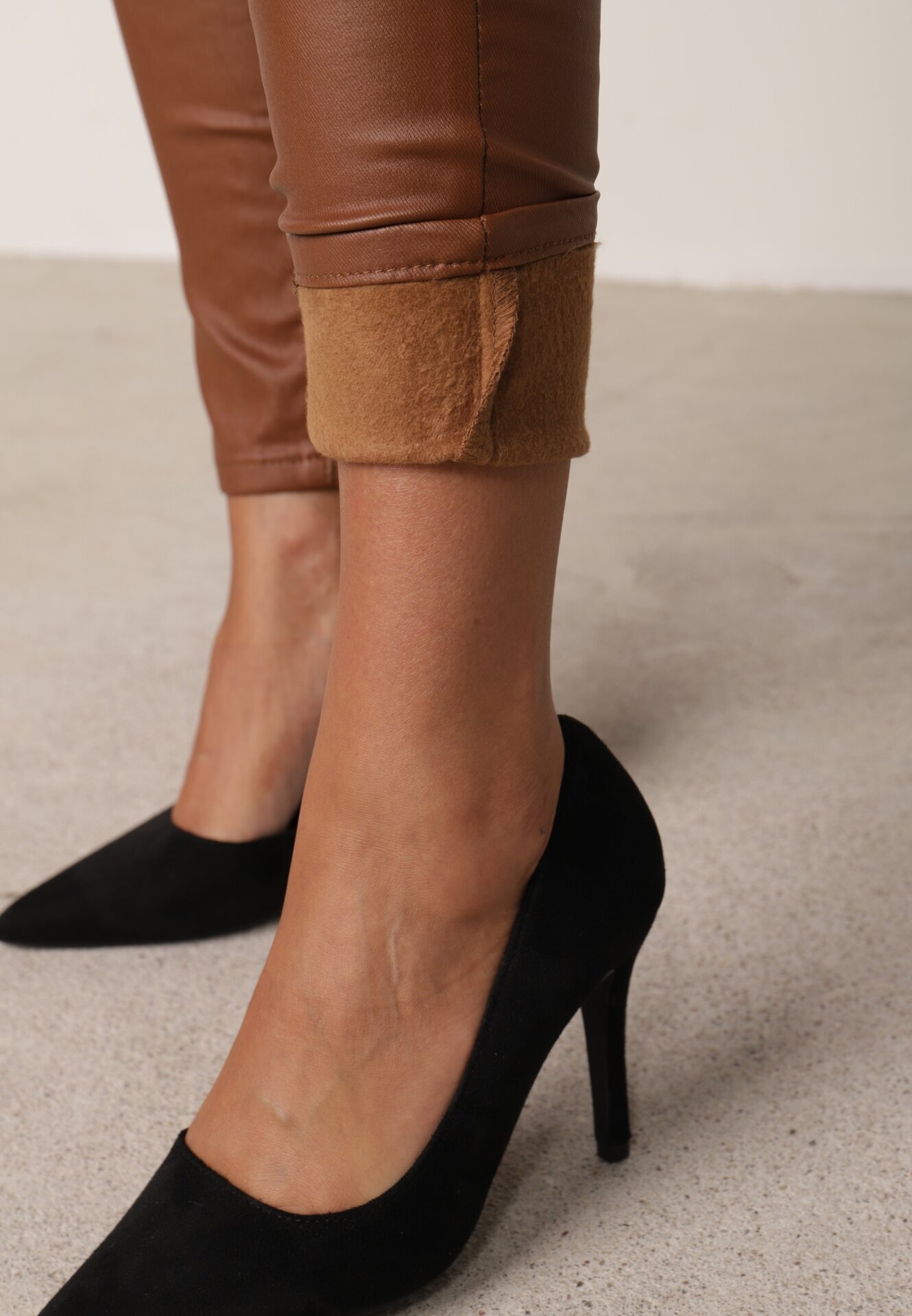 daysie Pantaloni Maro deschis Skinny din Imitație de piele Daciss