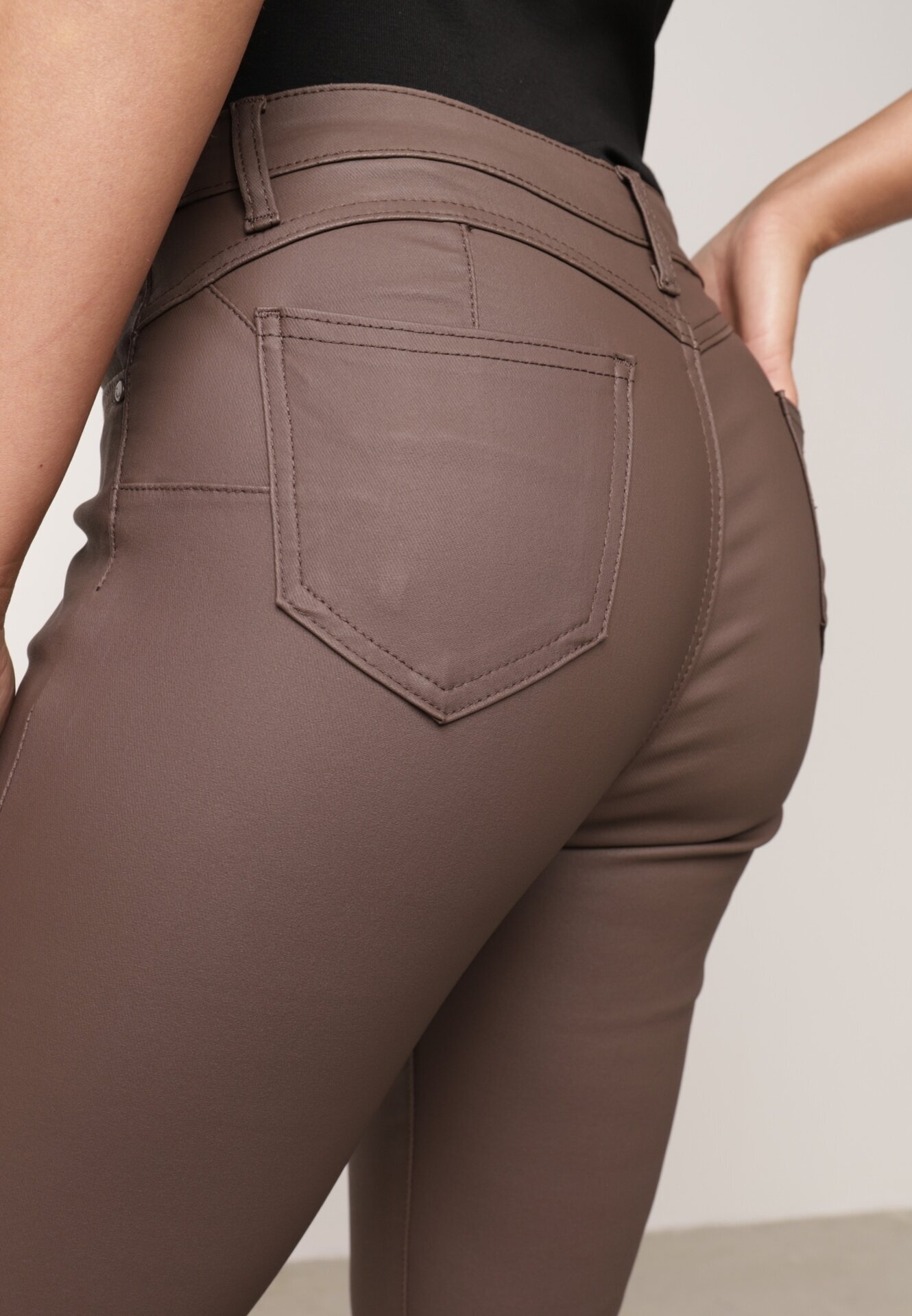 daysie Pantaloni Maro Skinny din Imitatie de Piele Awileda