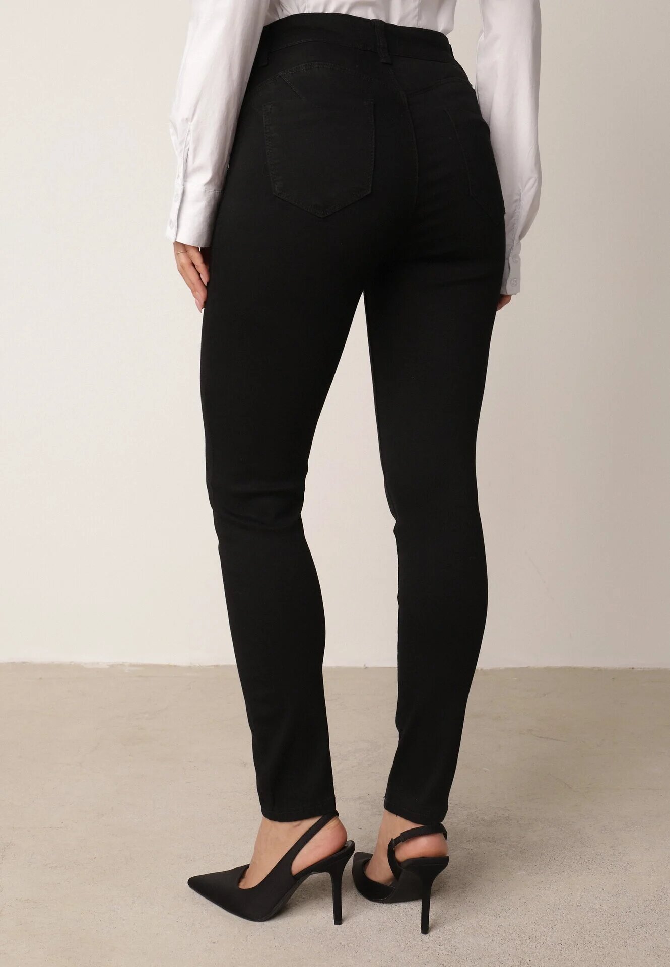 daysie Pantaloni Negri croială skinny cu talie normală Mendria