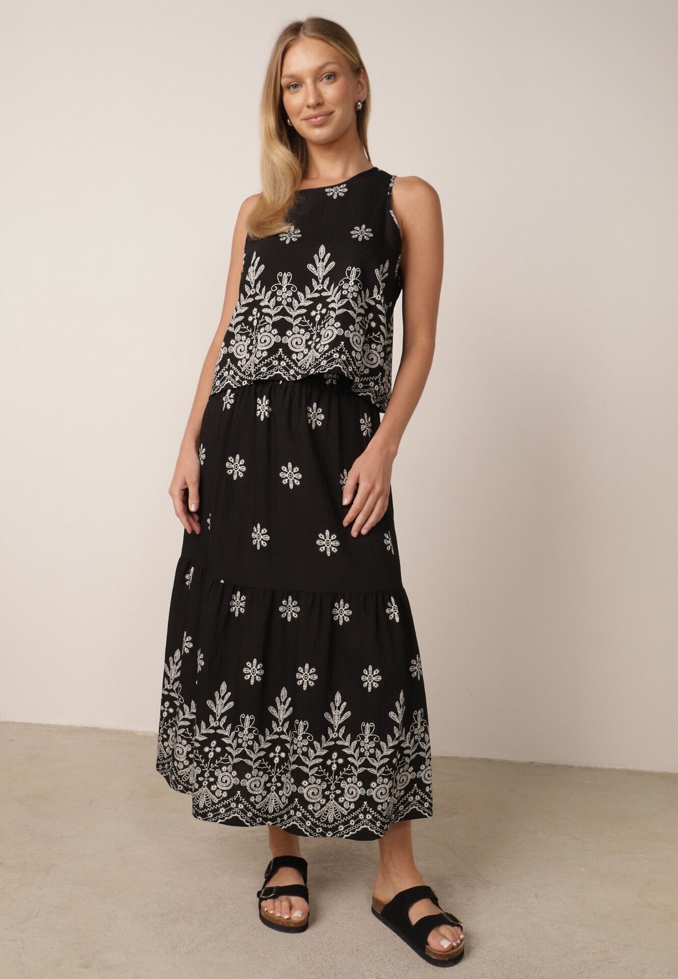 defox Compleu Negru