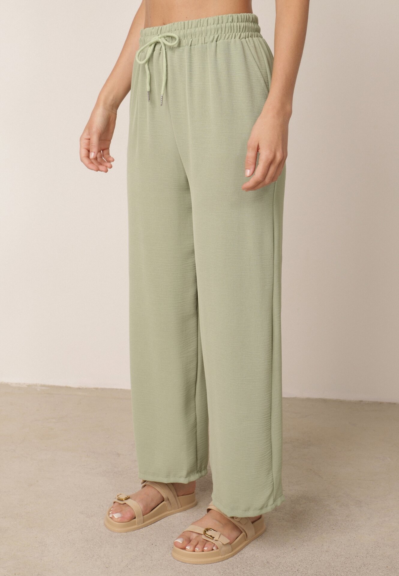 defox Compleu Verde deschis