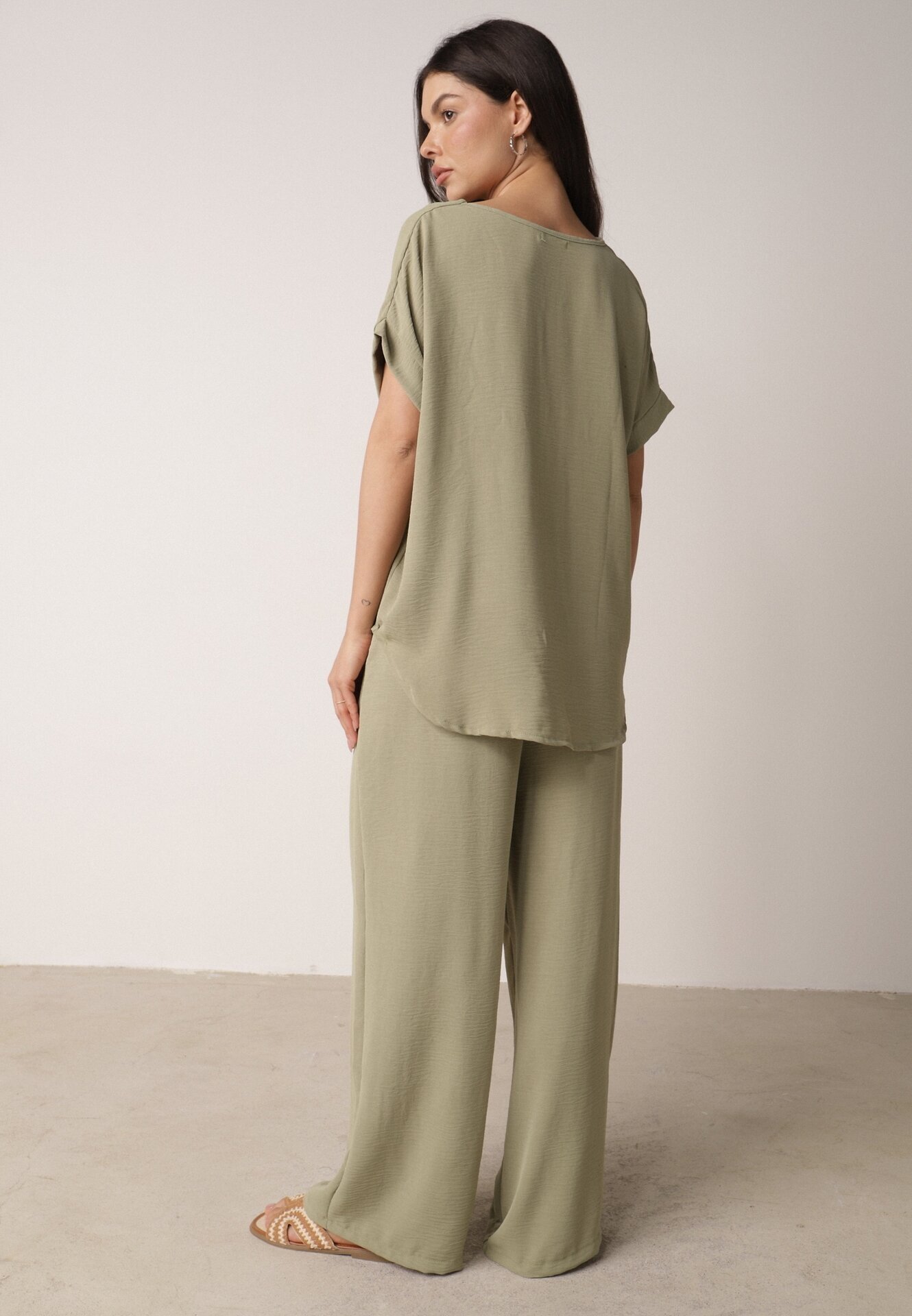 defox Compleu Verde din Viscoză Tricou cu Mânecă Scurtă și Pantaloni Largi cu Elastic cu Buzunare Efraline