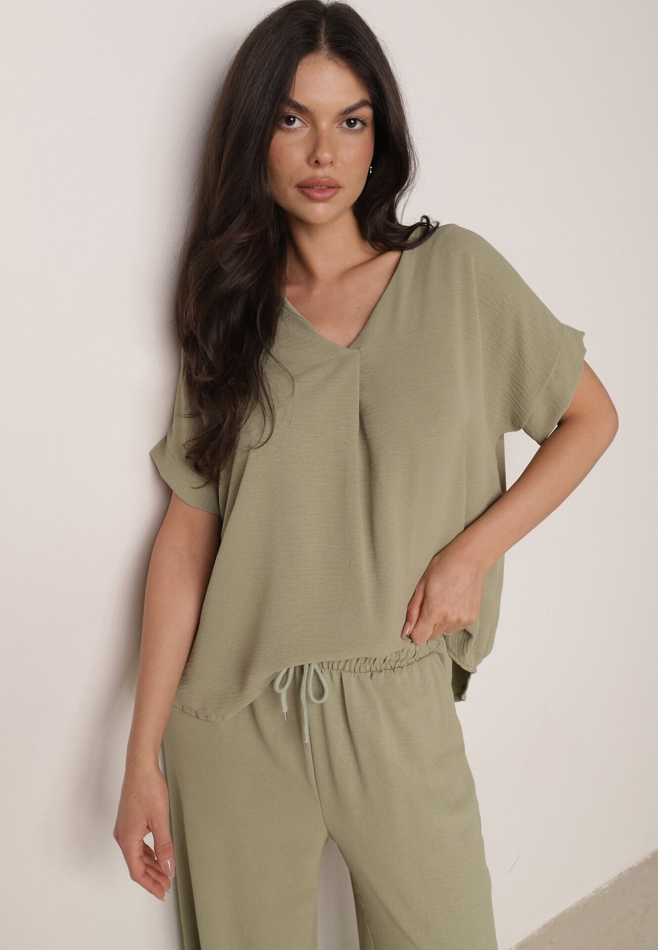 defox Compleu Verde din Viscoză Tricou cu Mânecă Scurtă și Pantaloni Largi cu Elastic cu Buzunare Efraline