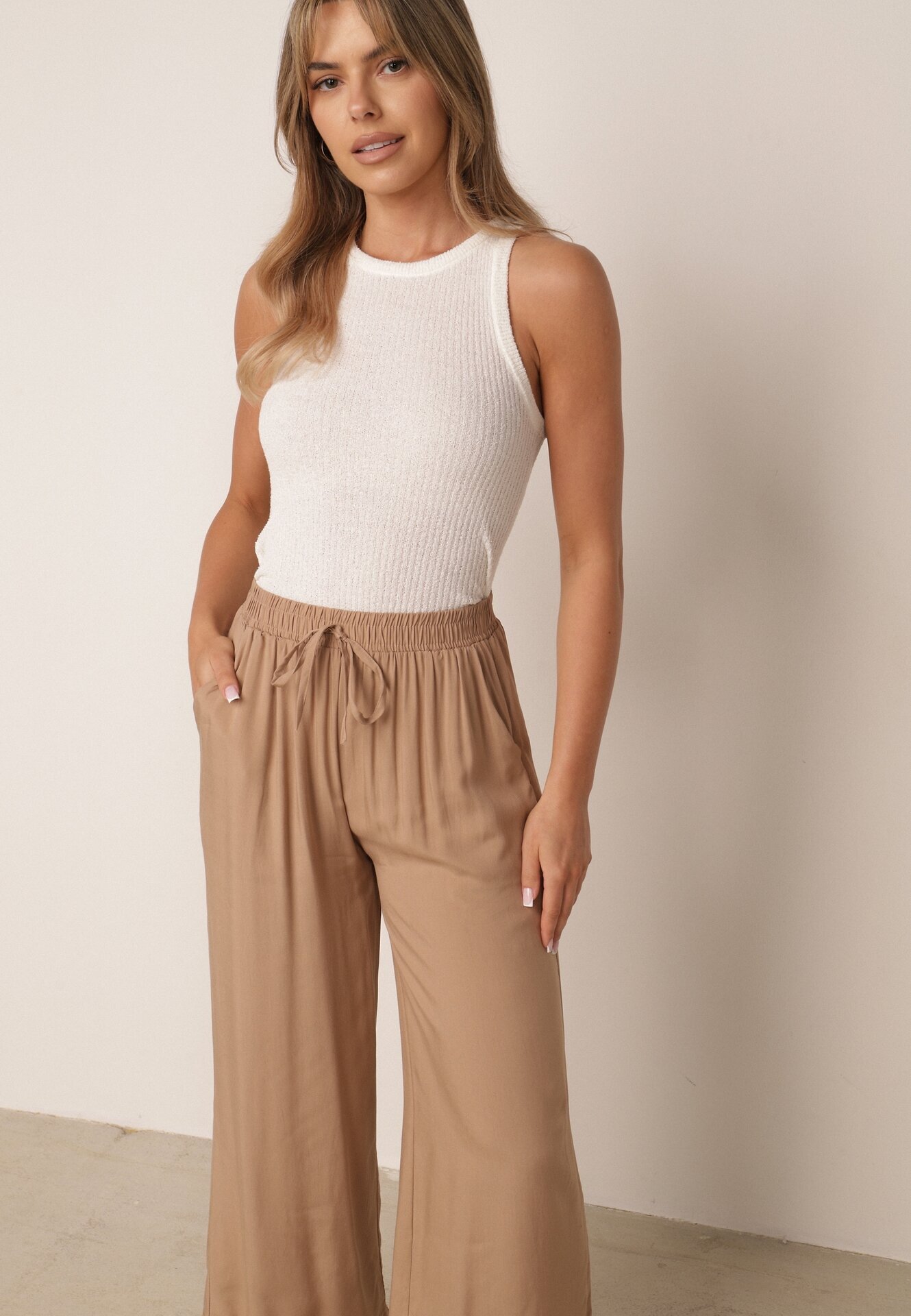 defox Pantaloni bej închis cu picioare largi Palazzo cu elastic în talie Nesira