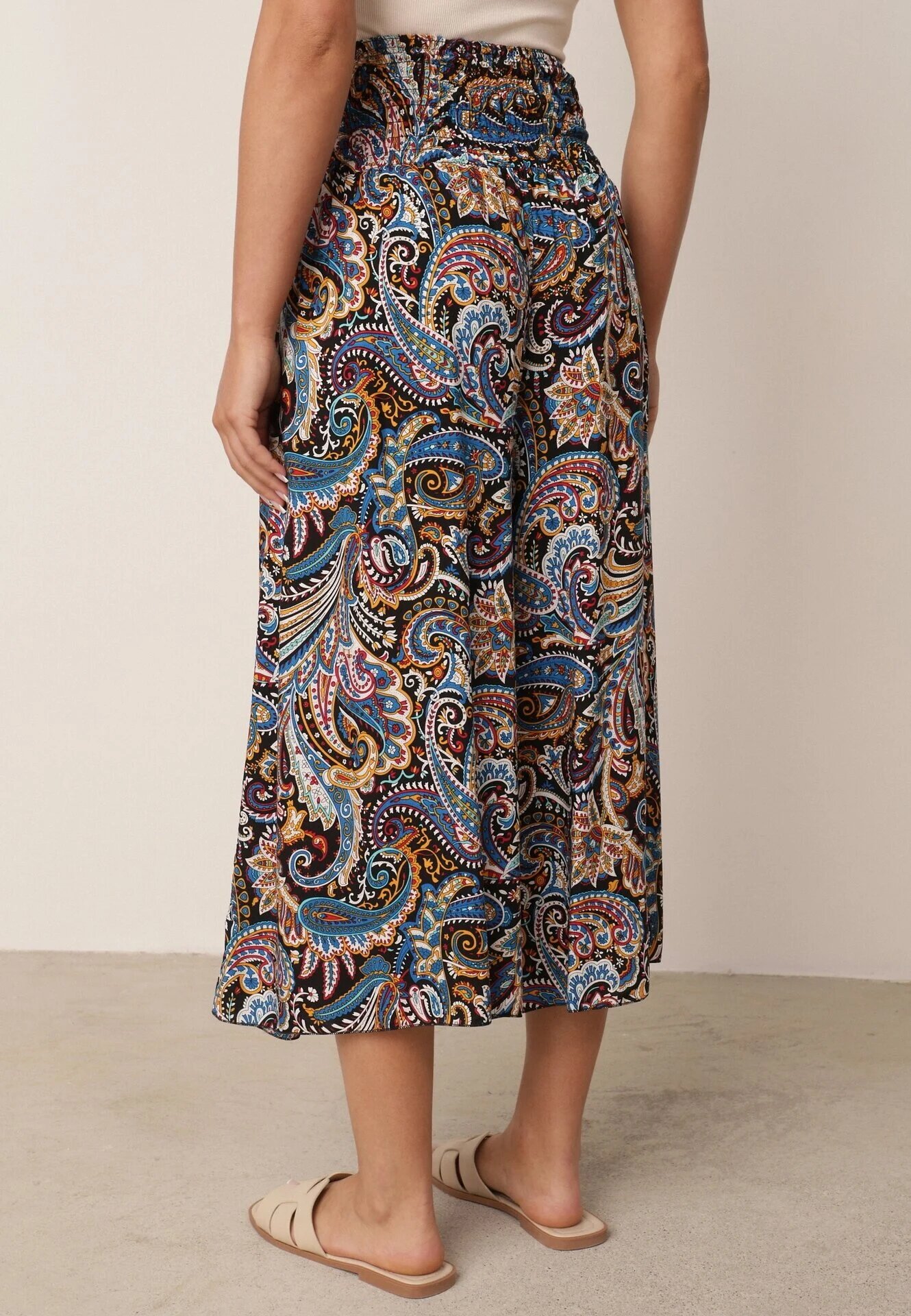 defox Pantaloni Culottes Negri din Bumbac cu Model Paisley Tarrisa