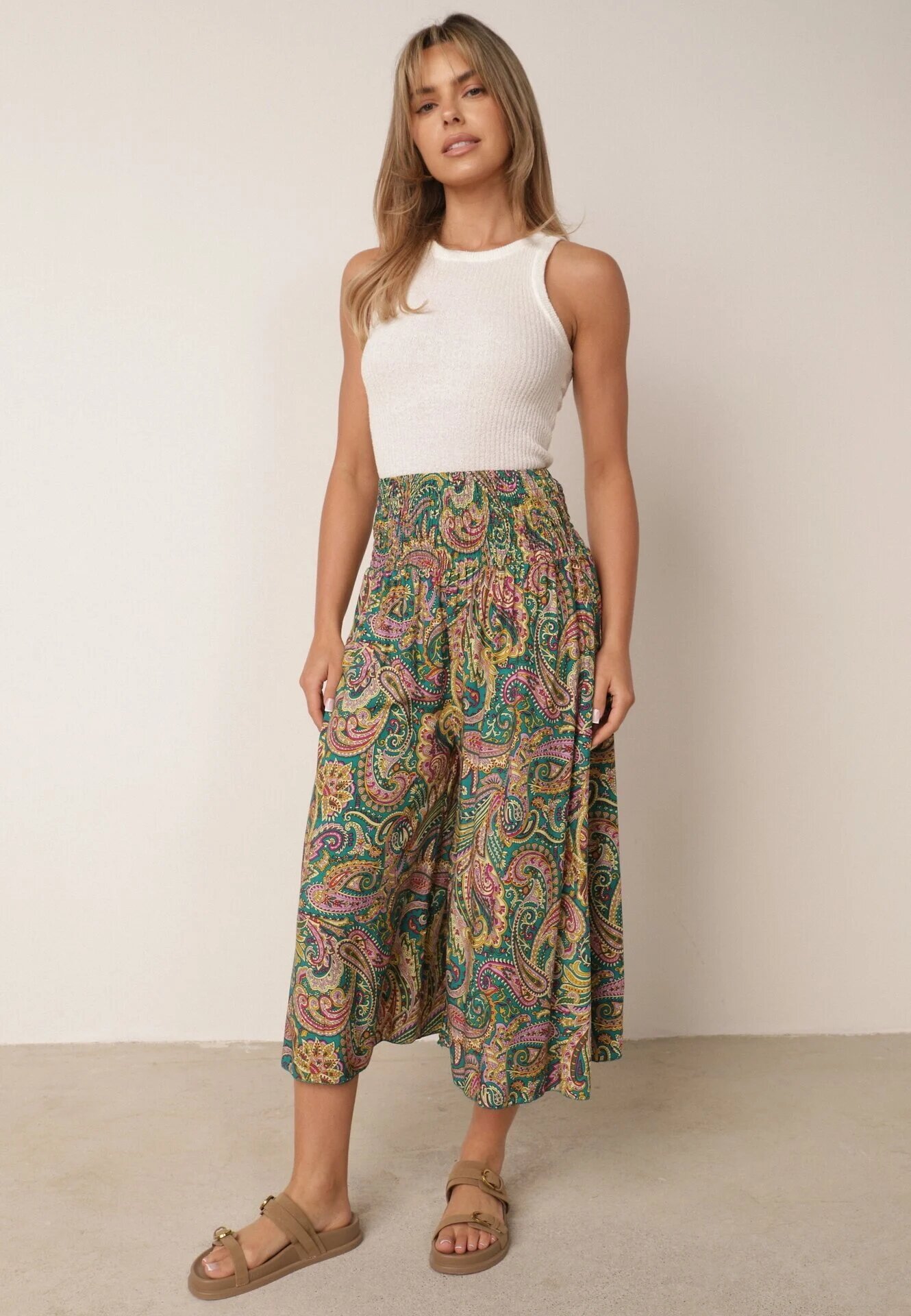 defox Pantaloni culottes verzi de bumbac cu model Paisley Tarrisa