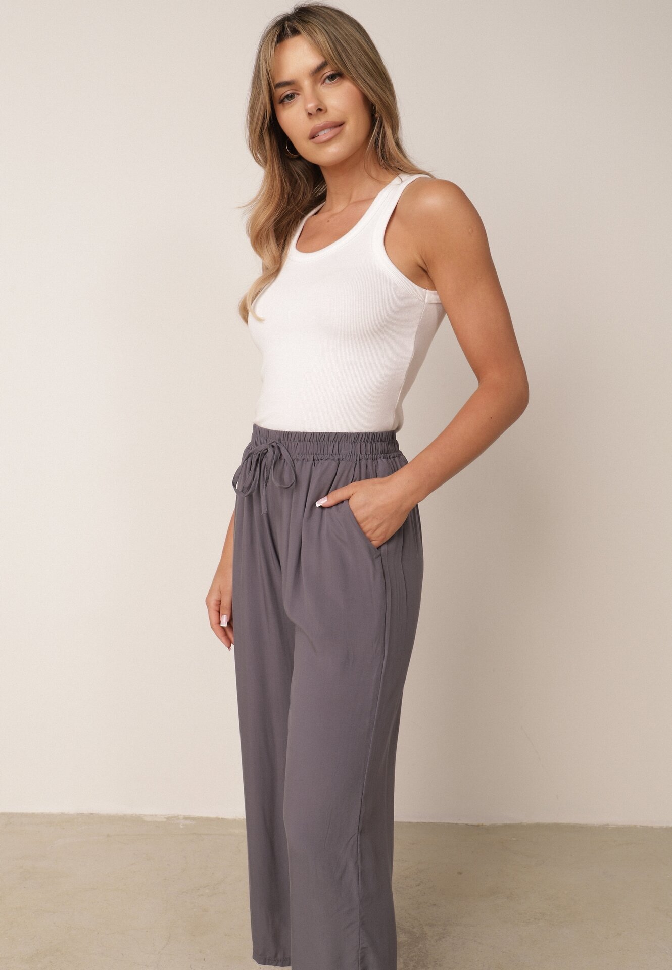 defox Pantaloni de bumbac gri închis cu picioare largi Palazzo cu elastic în talie Nesira
