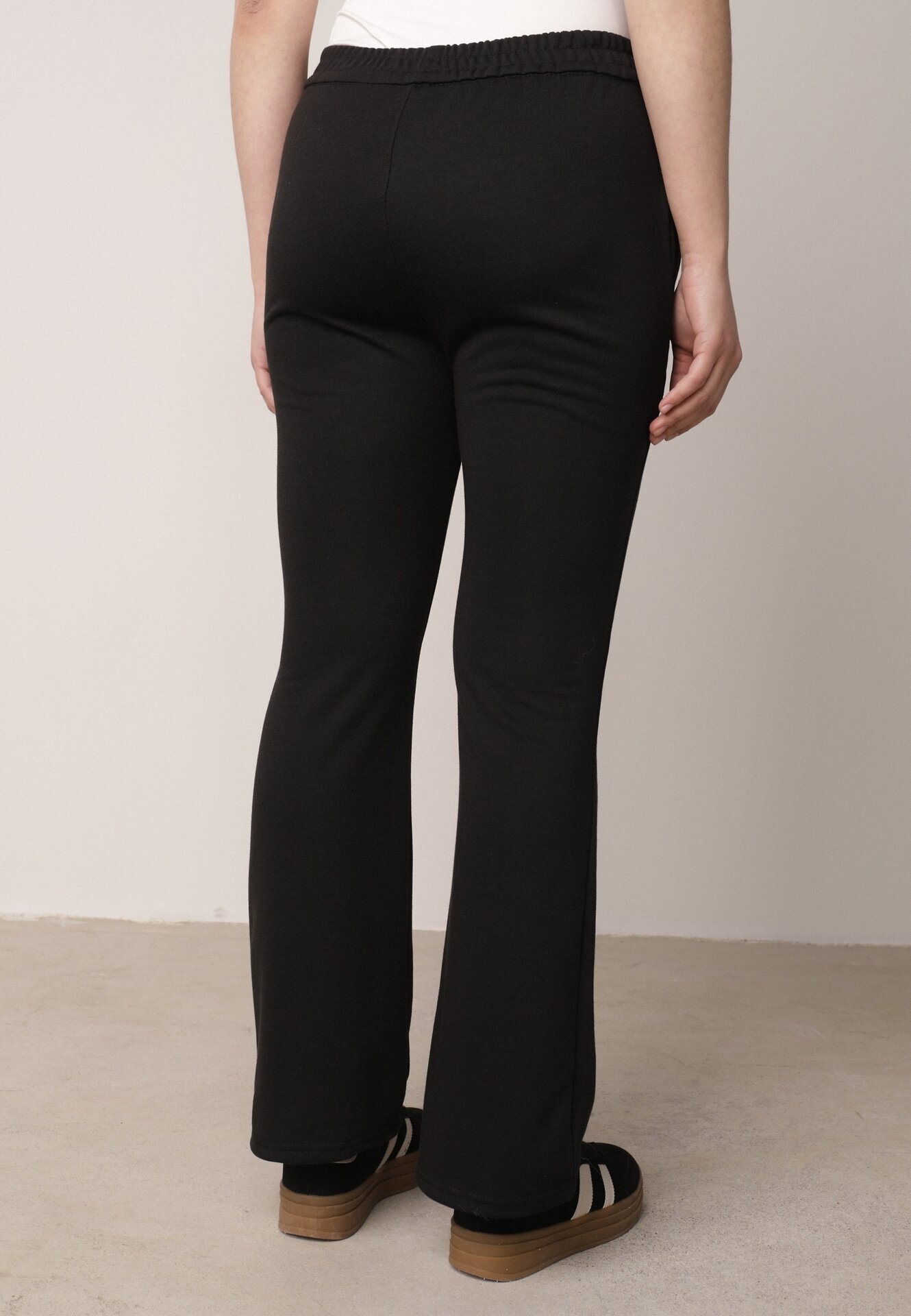 defox Pantaloni de trening Negre tip clopot cu elastic în talie Efravella