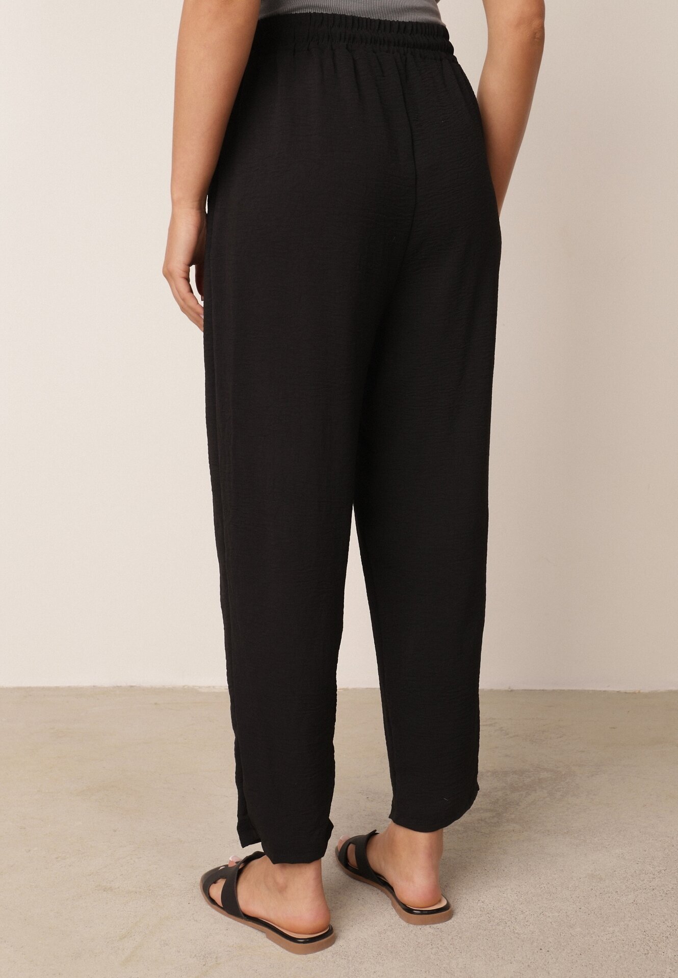 defox Pantaloni Negri Lărgi cu Buzunare și Elastic în Talie și Șnur Enivia