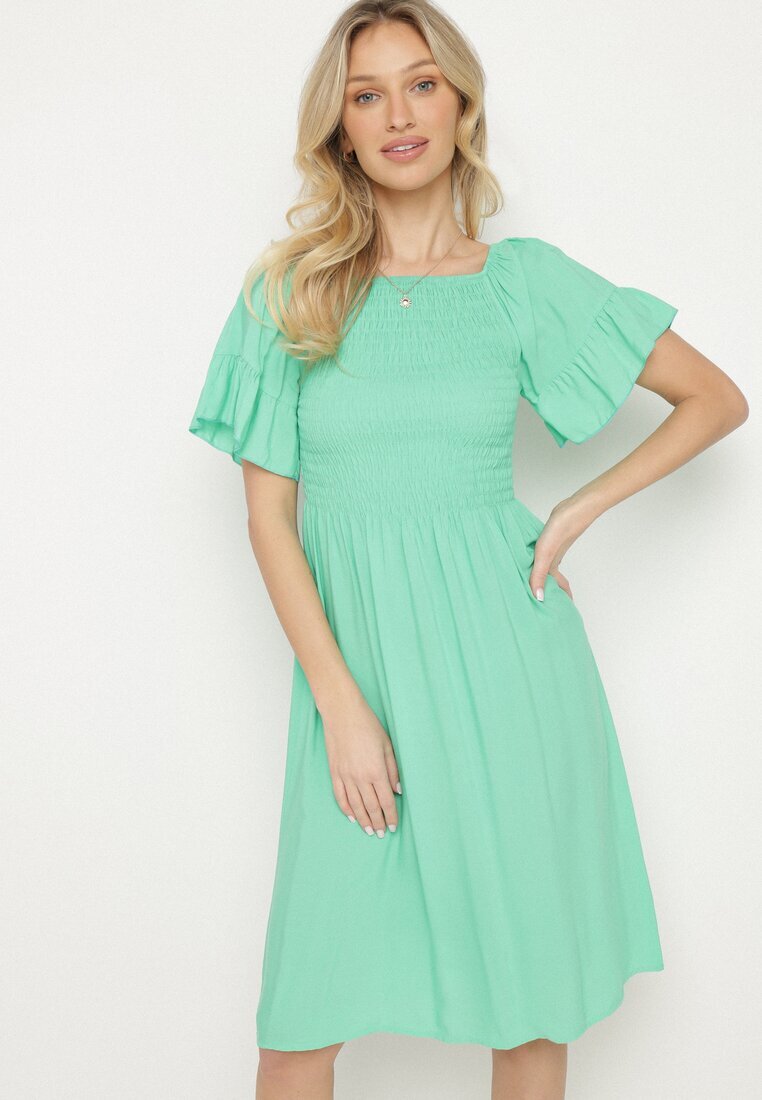 defox Rochie evazată verde deschis de bumbac cu mâneci bufante și top elastic Veliova