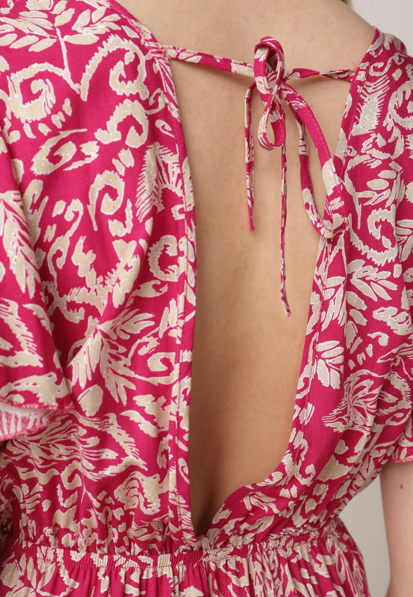 defox Rochie Fucsia Cloș de bumbac cu elastic în talie și volane Nelsea