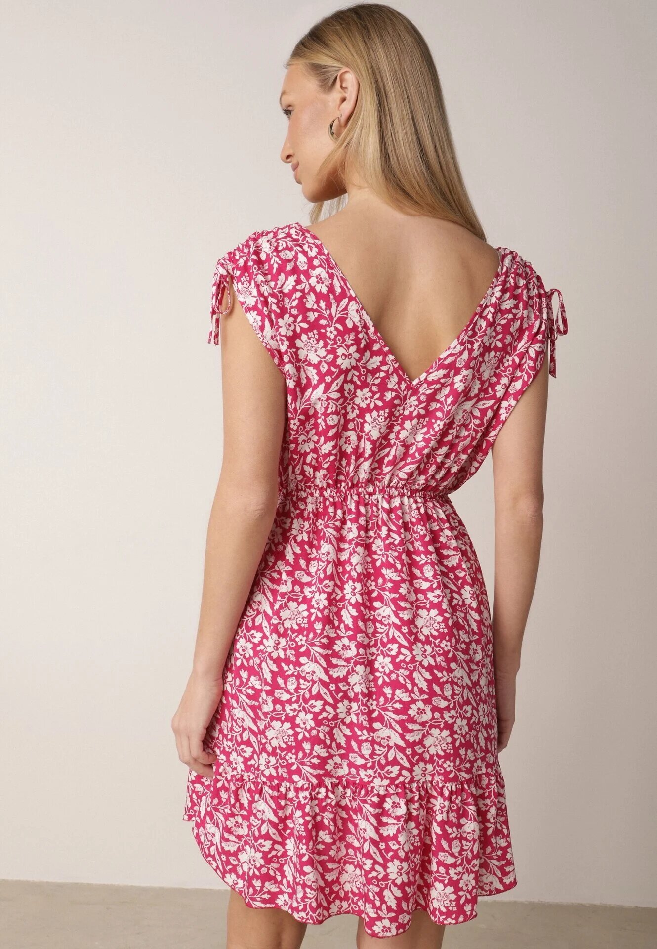 defox Rochie Fucsia din bumbac cu bretele cu elastic și nasturi cu elastic în talie Tesria