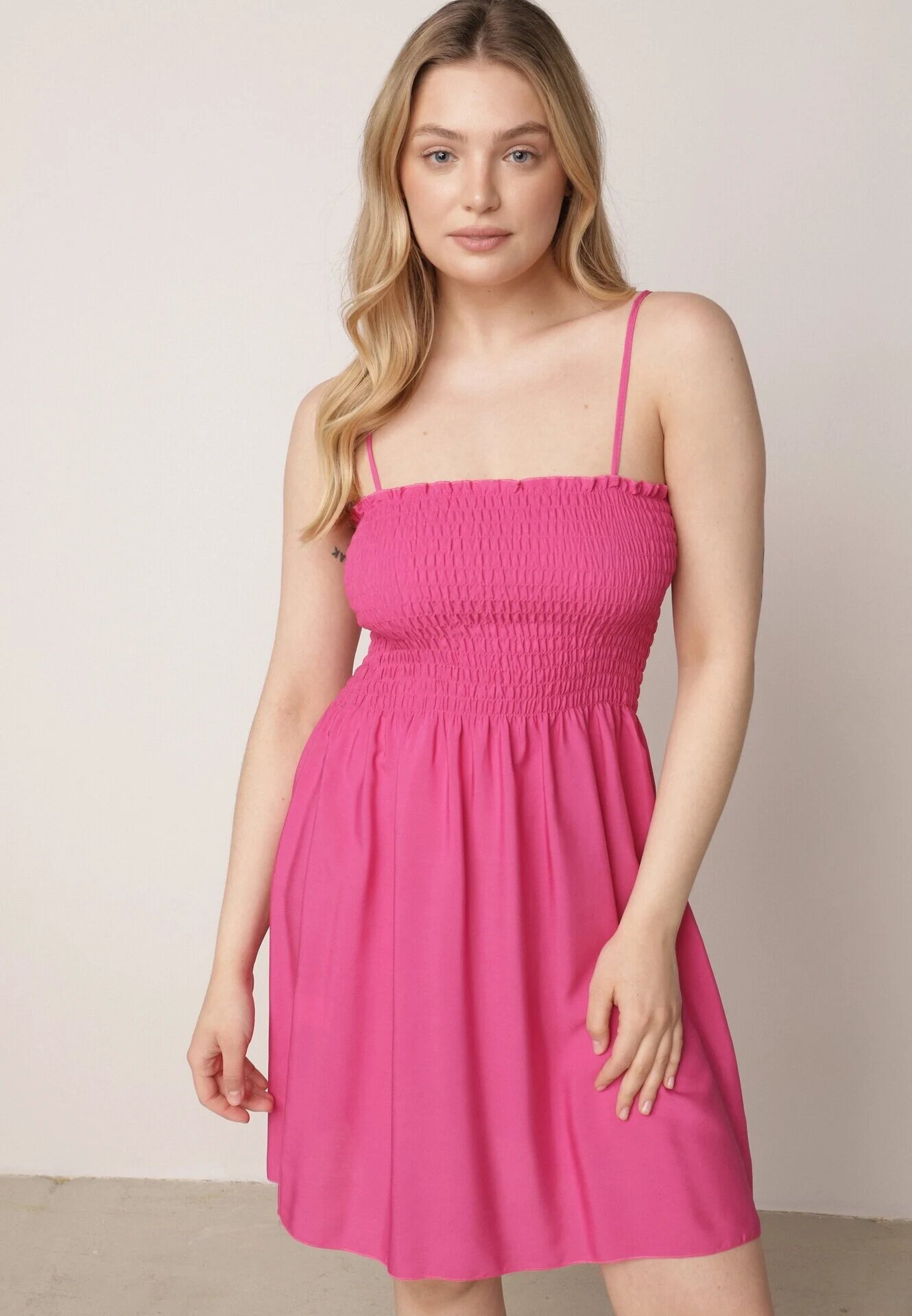defox Rochie Fucsia din Bumbac cu Bretele și Decolteu Încrețit Krisele