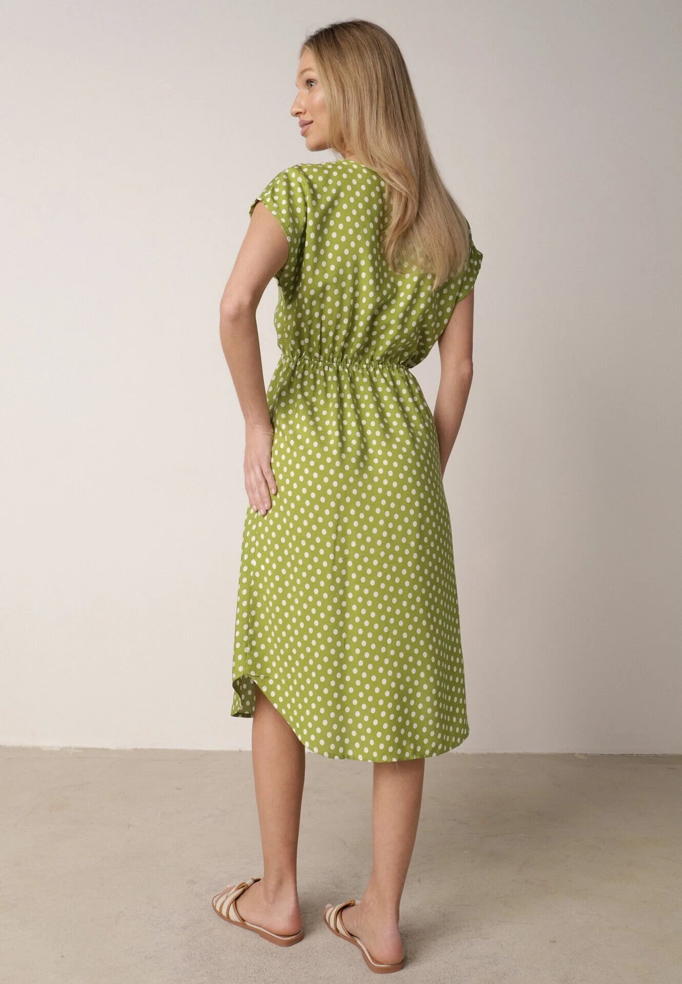 defox Rochie verde deschis din bumbac cu elastic în talie și volan Romilla