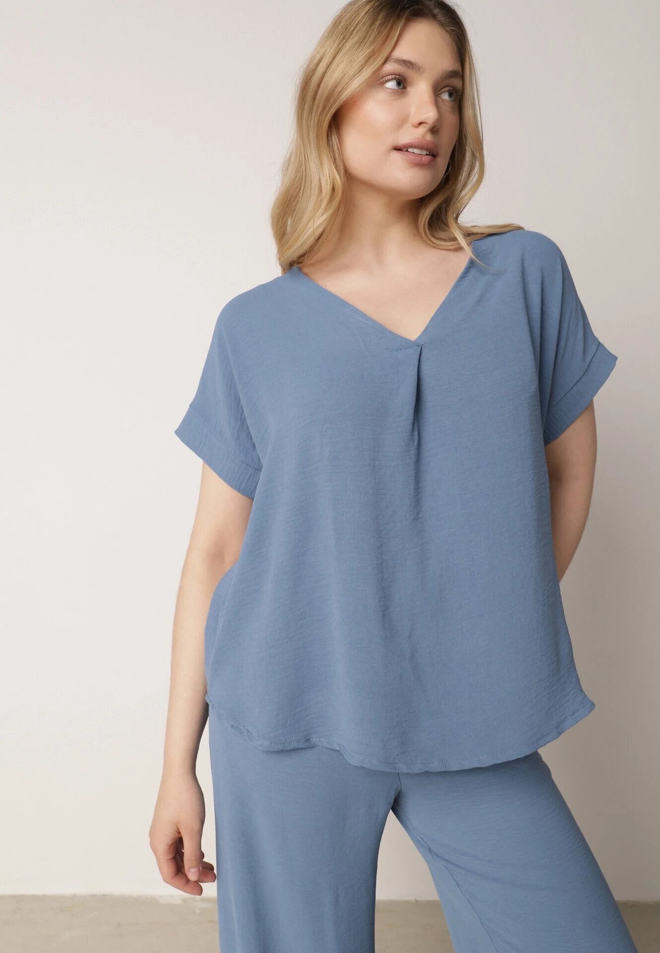 defox Set Albastru deschis din Viscoză Tricou cu mânecă scurtă și Pantaloni lejeri cu elastic cu buzunare Efraline