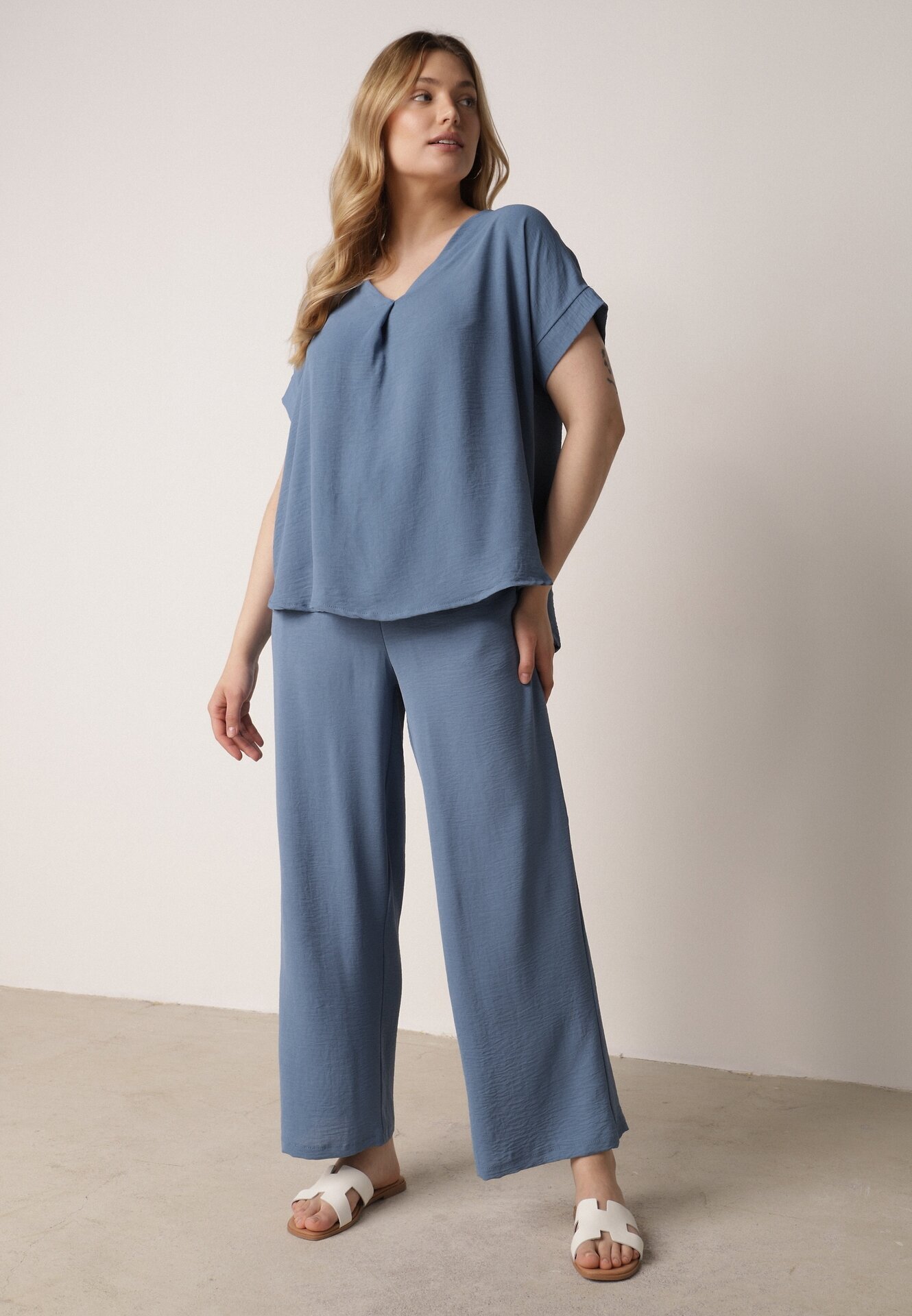 defox Set Albastru deschis din Viscoză Tricou cu mânecă scurtă și Pantaloni lejeri cu elastic cu buzunare Efraline