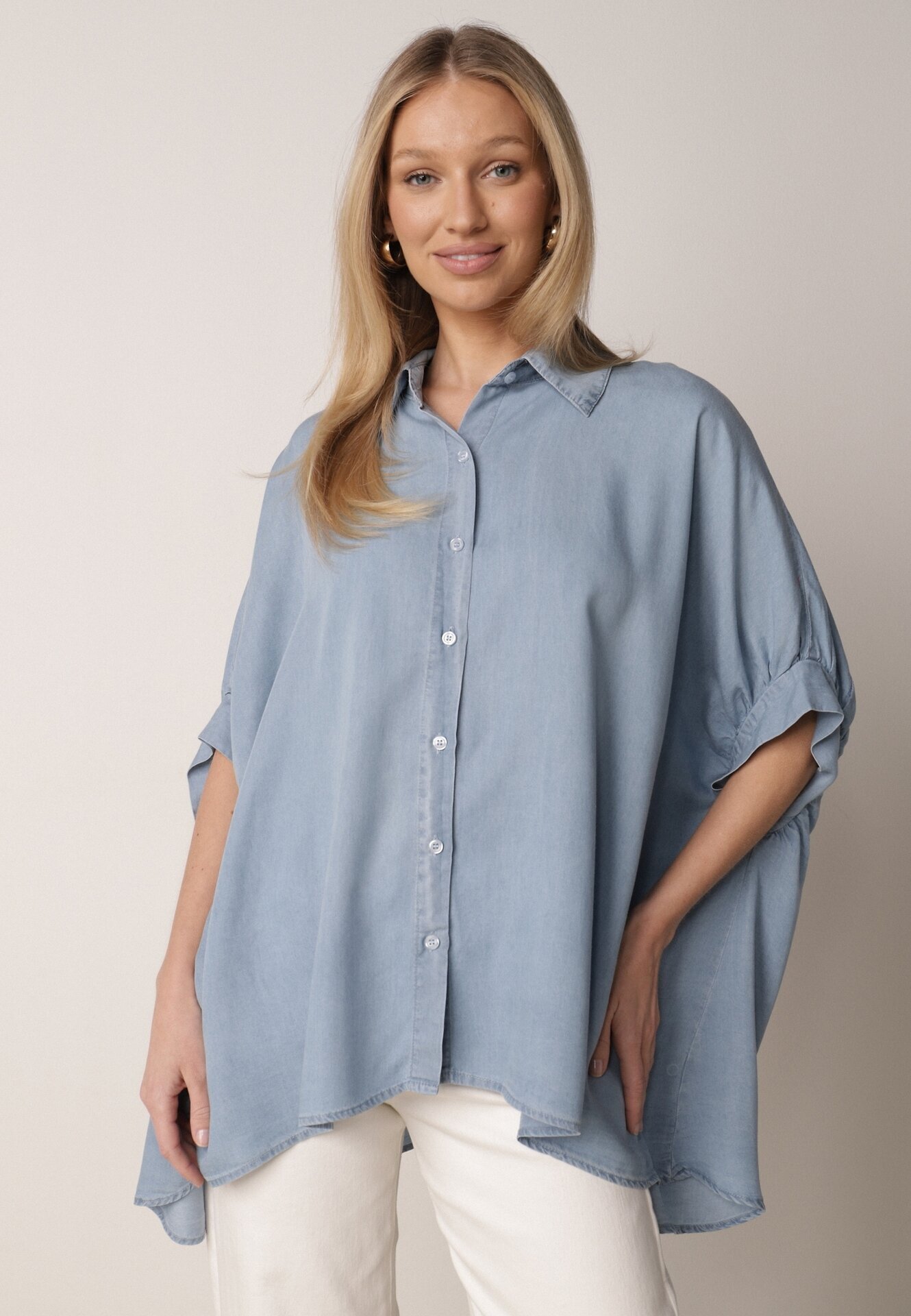 elsa.m by may Cămașă albastră deschisă tip liliac oversize din viscoză cu mâneci 3/4 Mathei
