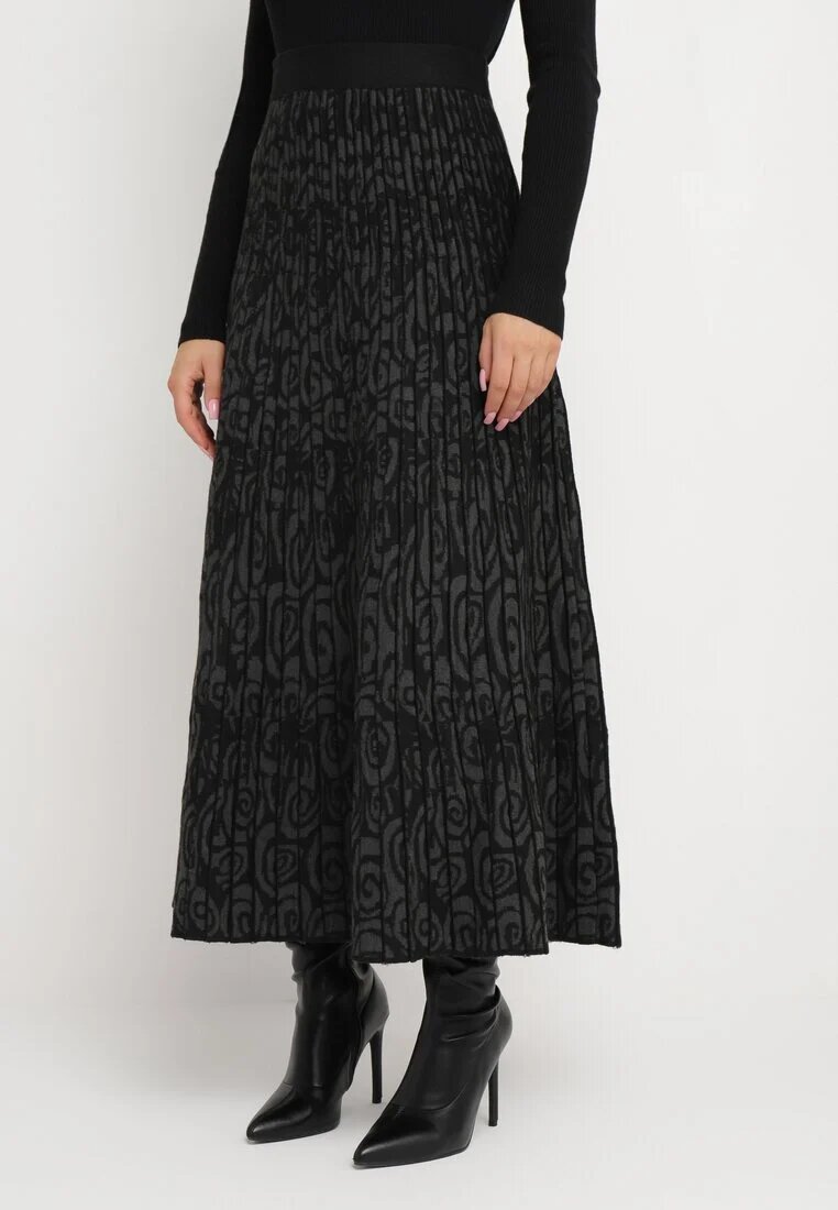 elsa.m by may Fustă Neagră Evazată Maxi din Vascoză Sorvin