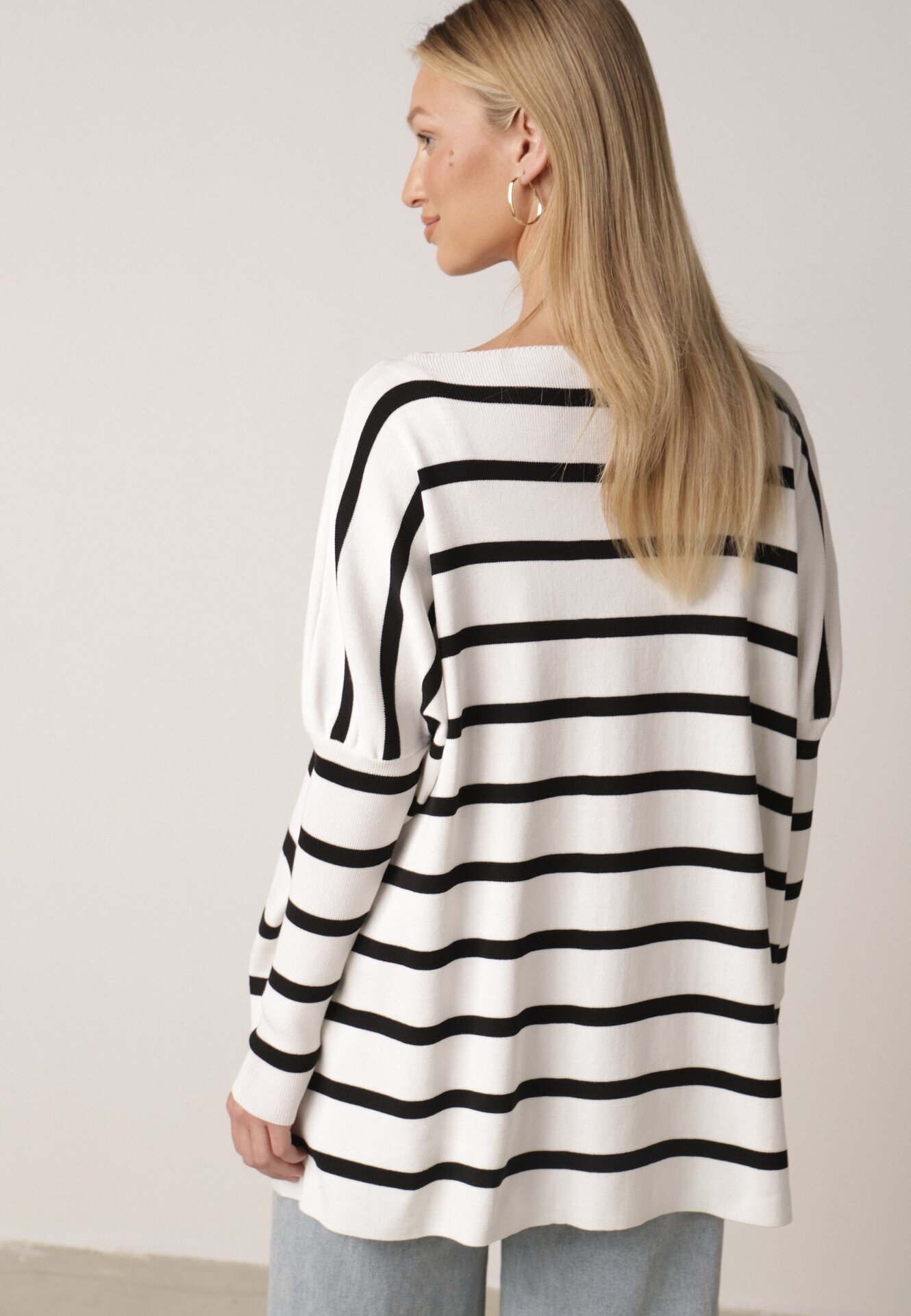 elsa.m by may Pulover Alb Oversize în Dungi cu Mâneci Liliac Caelania