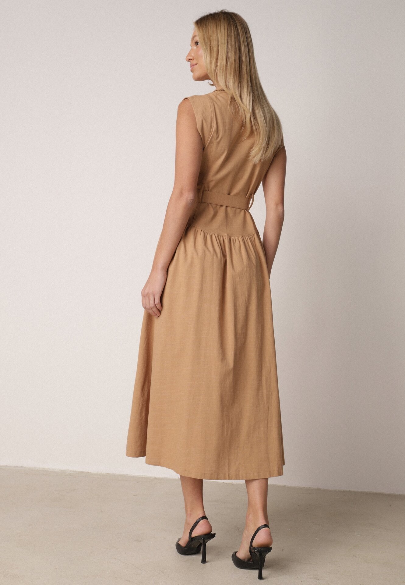 elsa.m by may Rochie Bej