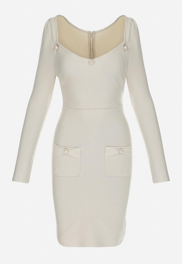 elsa.m by may Rochie bej deschis mulată cu perle și mânecă lungă Juhisa