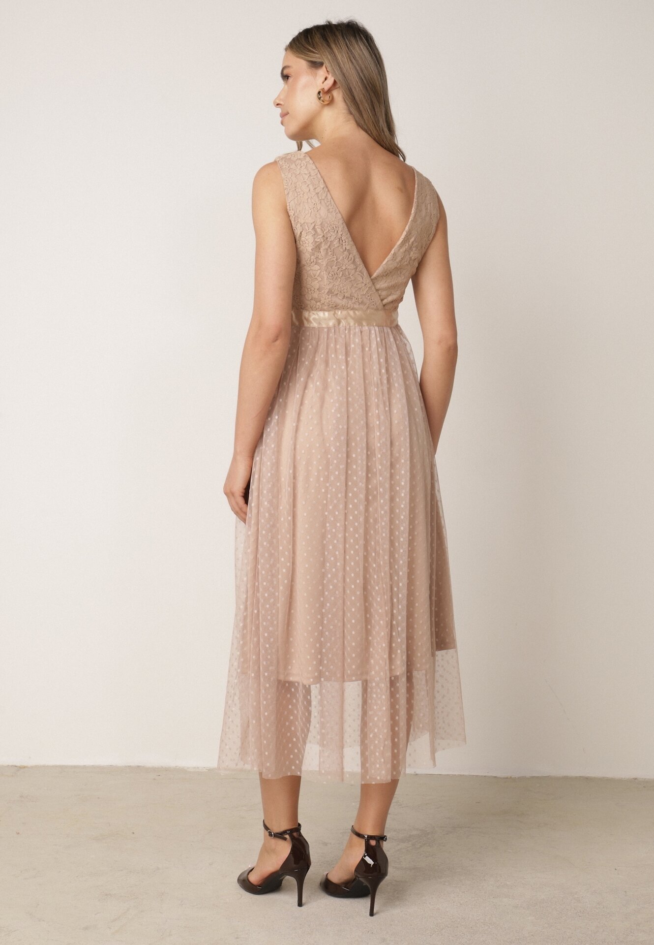 elsa.m by may Rochie Cloș Bej închis Din tul Cu dantelă Celila