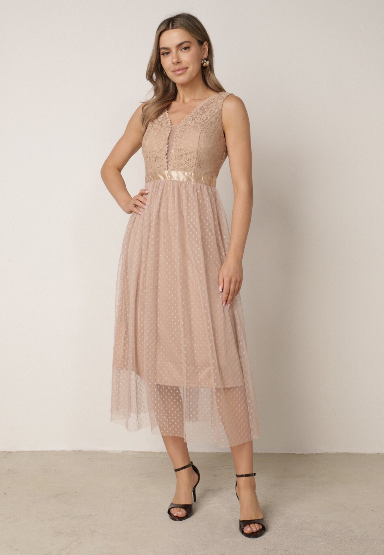 elsa.m by may Rochie Cloș Bej închis Din tul Cu dantelă Celila