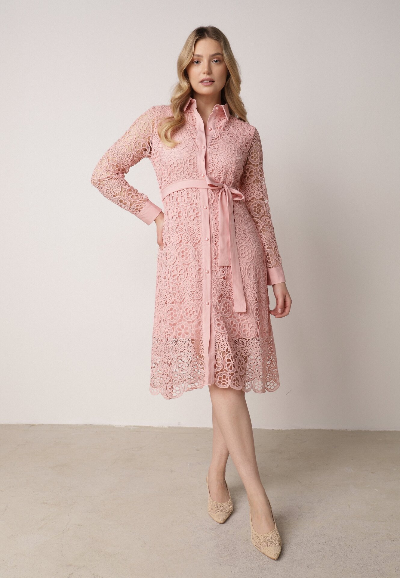 elsa.m by may Rochie Cloș Cămăișă Roz Midi cu curea și dantelă decorativă și nasturi Casuva