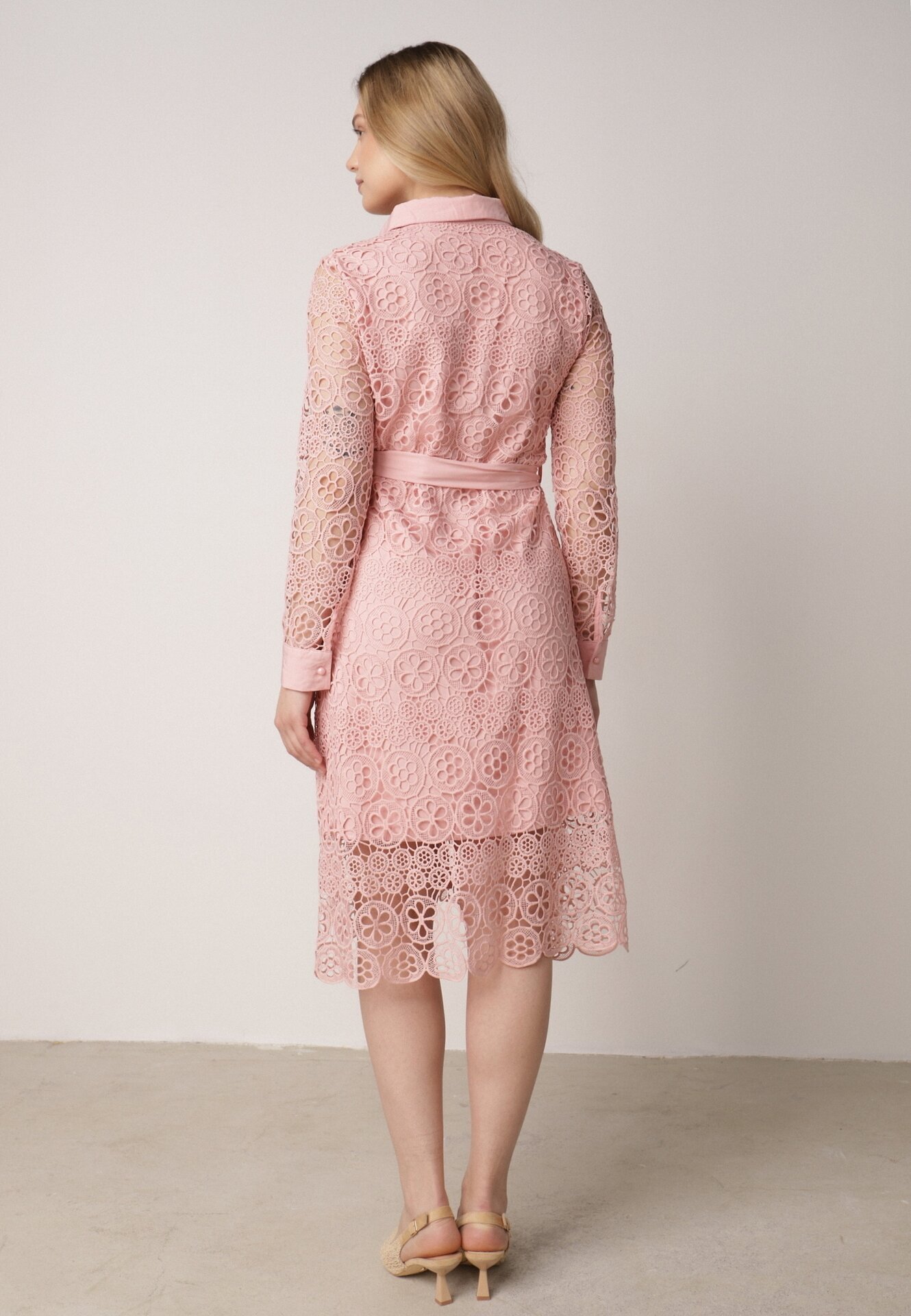 elsa.m by may Rochie Cloș Cămăișă Roz Midi cu curea și dantelă decorativă și nasturi Casuva