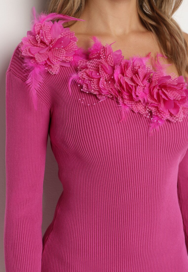 elsa.m by may Rochie tricotată Fucsia cu Vâscoză cu croi asimetric cu flori 3D și pene Nellyra