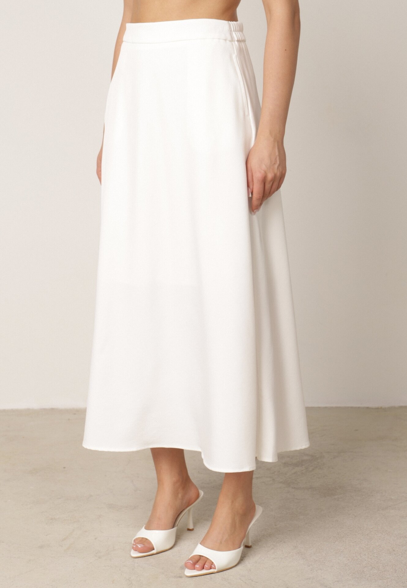 elsa.m by may Set elegant în stil de costum cu fustă trapez lungă și vestă cu guler și curea Pentha Alb