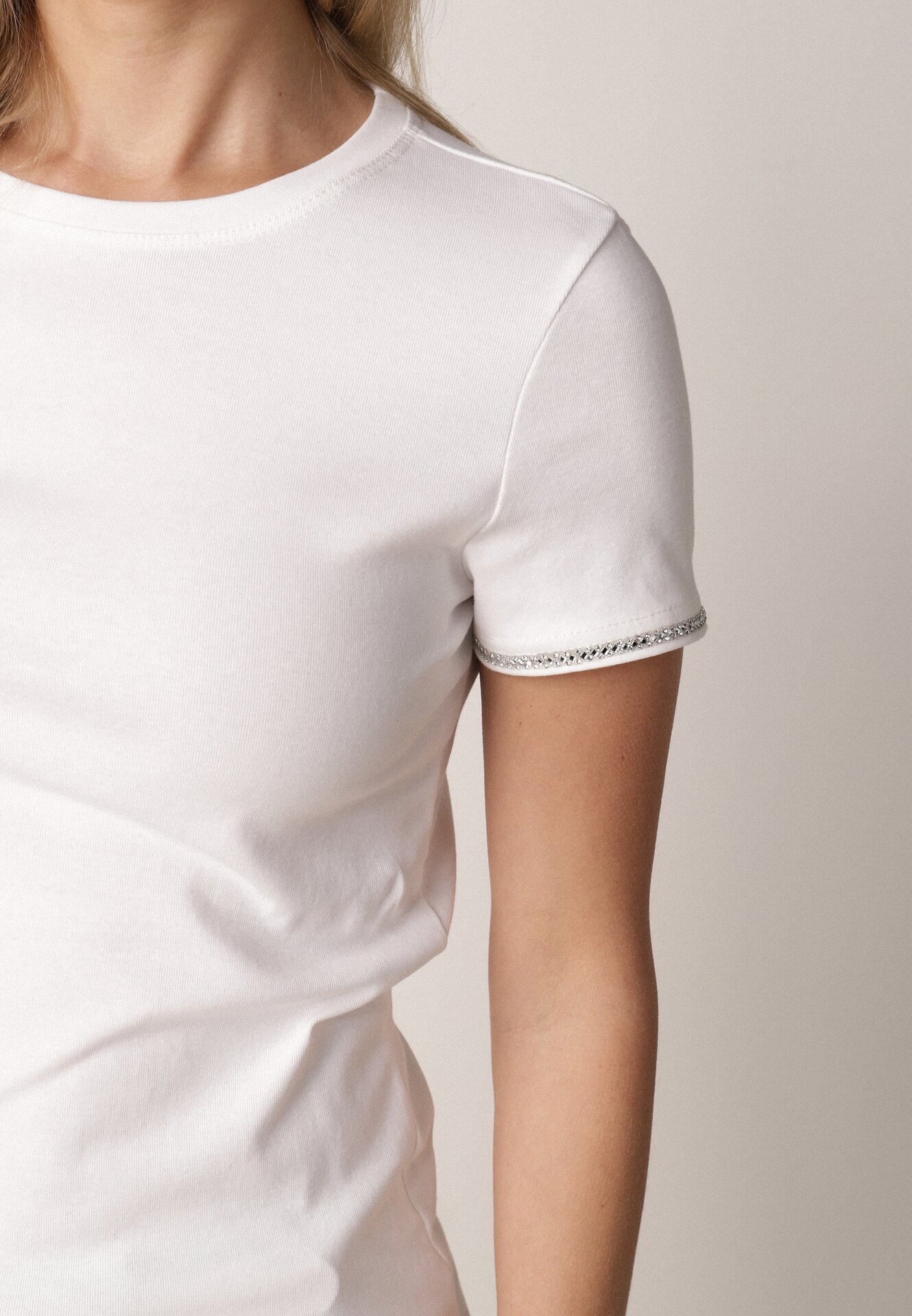 elsa.m by may Tricou Alb din bumbac cu Zirconii la Mâneci Pronolea