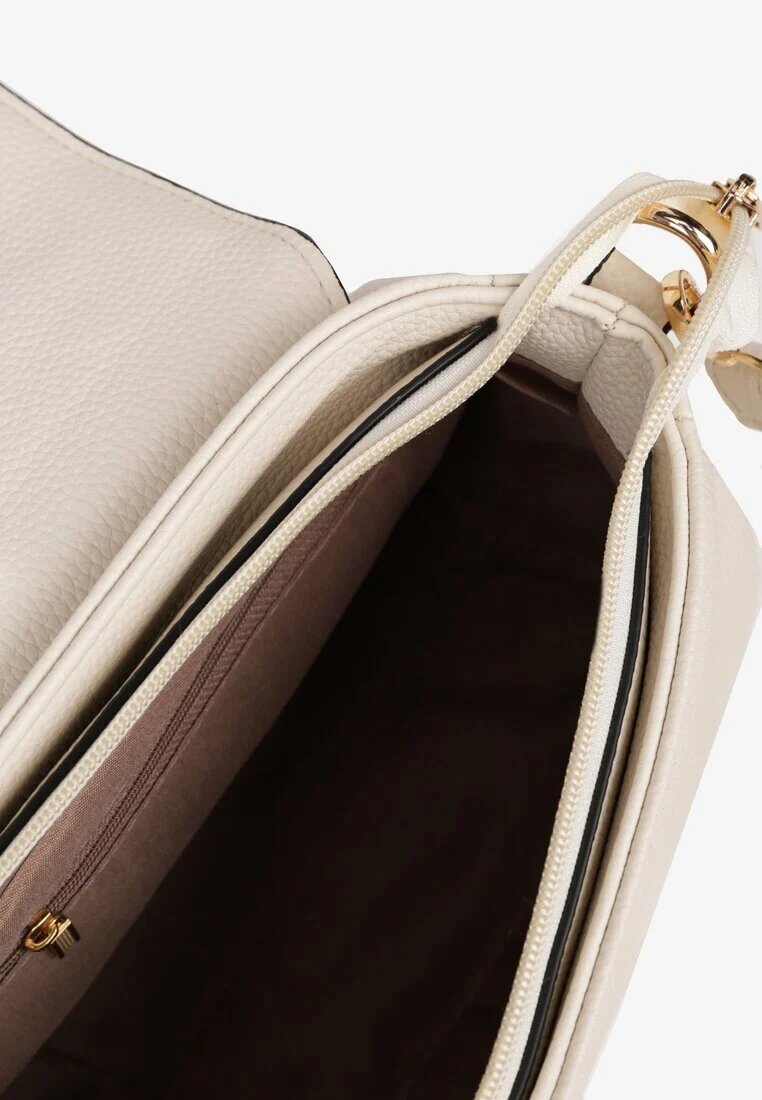 fashion&bags Geantă Albă Tip Poștașă cu Clapă Decorativă Monavia