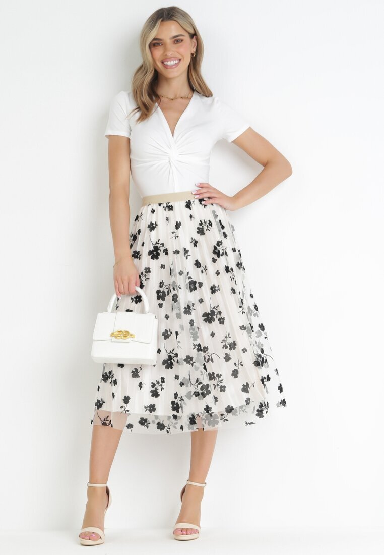  Fustă de tul bej deschis cu model floral din catifea și cu elastic în talie Iyosi