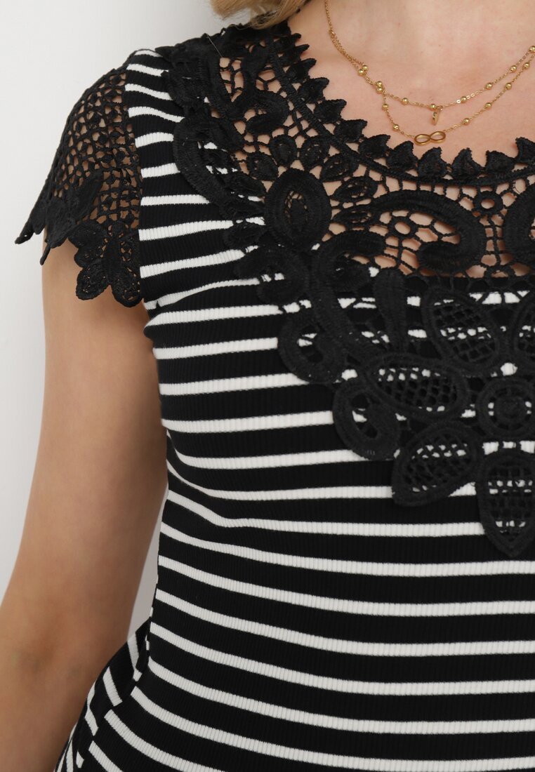 g-dz fashion Tricou negru de bumbac cu mânecă scurtă cu dantelă decorativă la decolteu Carines