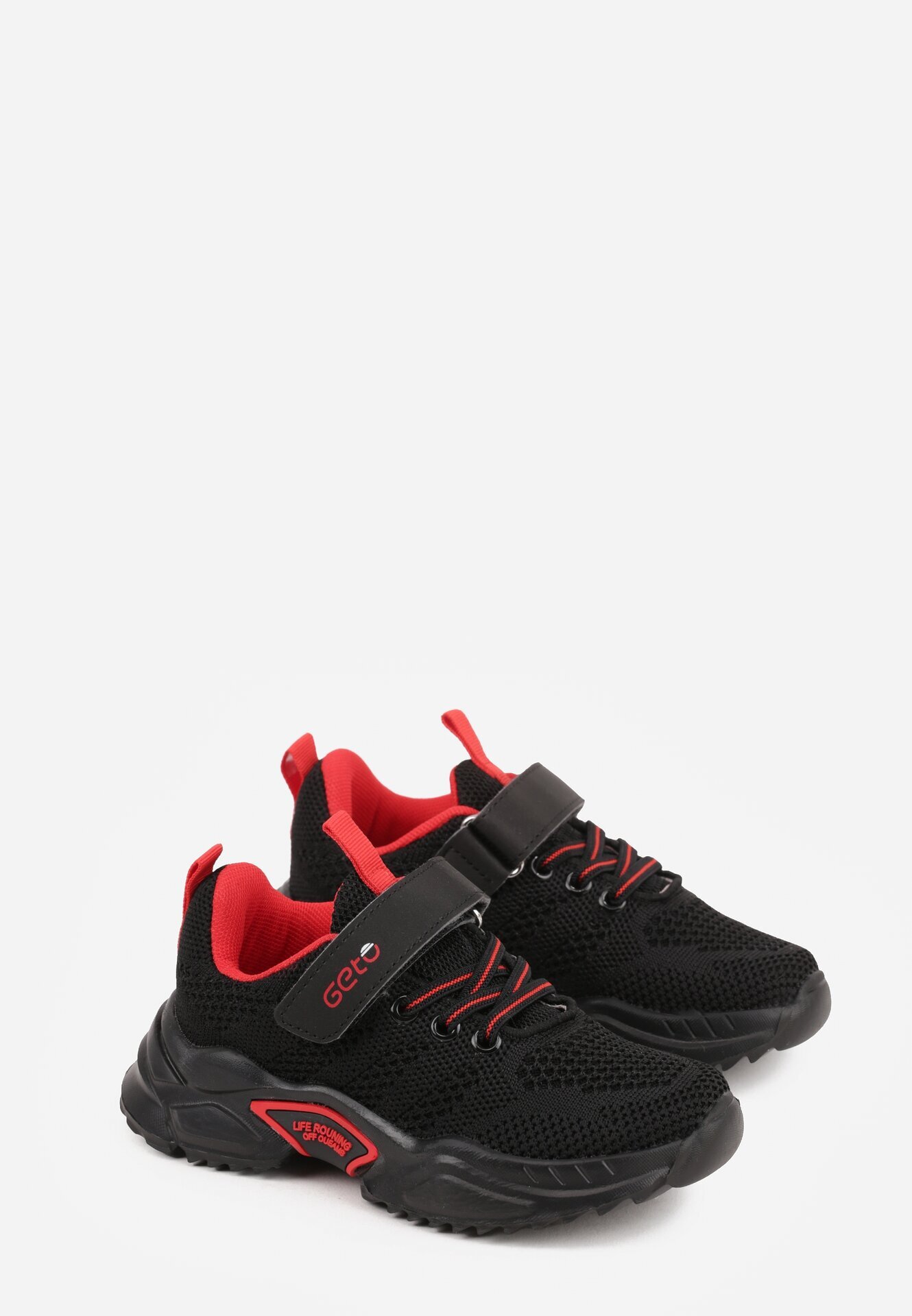 gelteo Pantofi sport Negru-Roșii Sneakers cu Branț din Piele și Model Geometric Dephiera