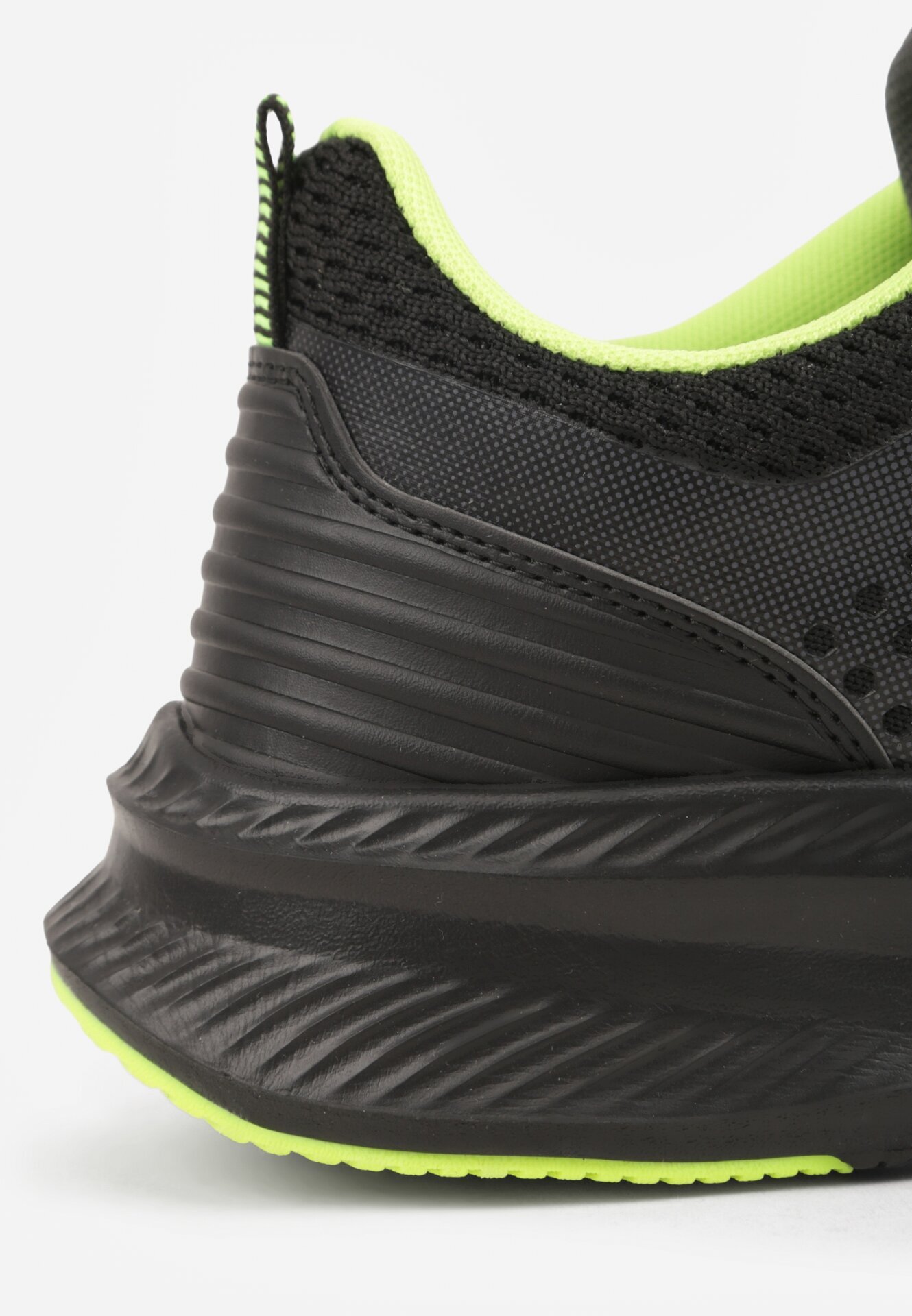 gelteo Pantofi Sport Negru-Verde Sneakers cu model în relief Ashavera