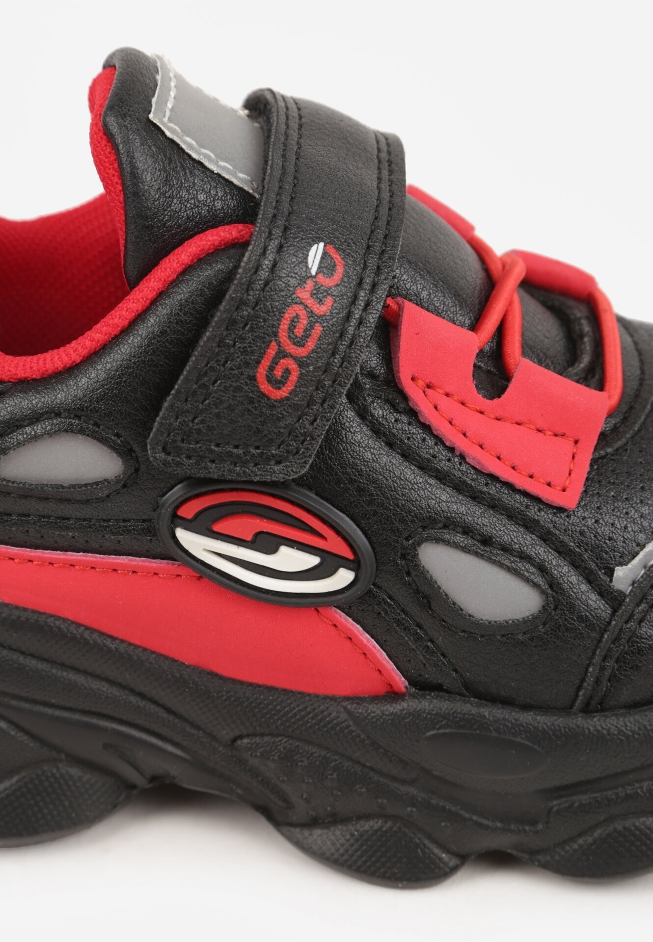 gelteo Pantofi sport Sneakers Negru-Roșu cu Scris și Motiv Geometric Fraile